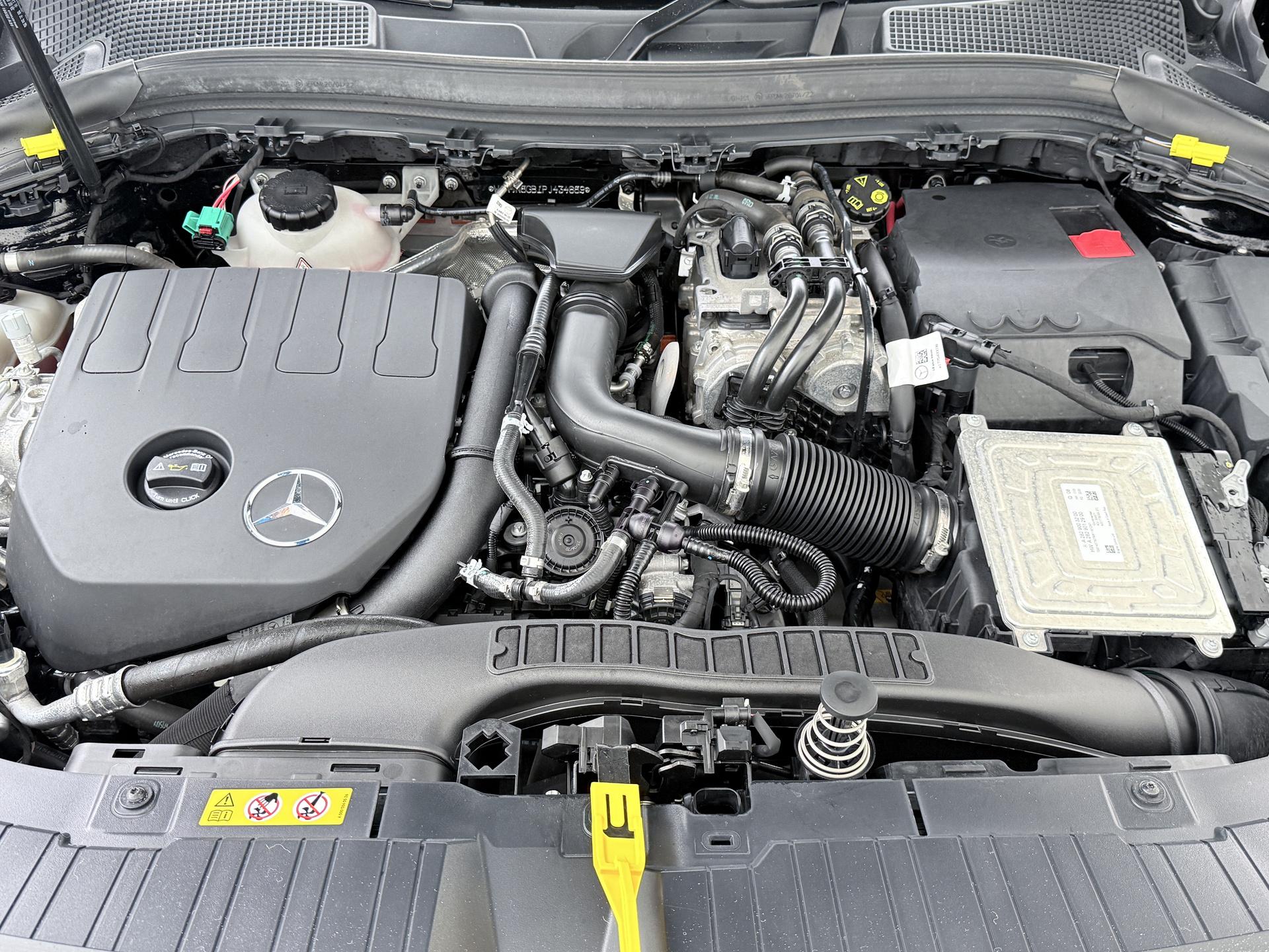 Mercedes-Benz GLA 250 e AMG Line 16