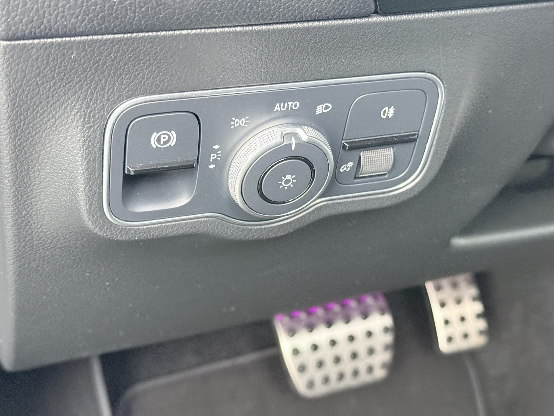 Mercedes-Benz GLA 250 e AMG Line 20