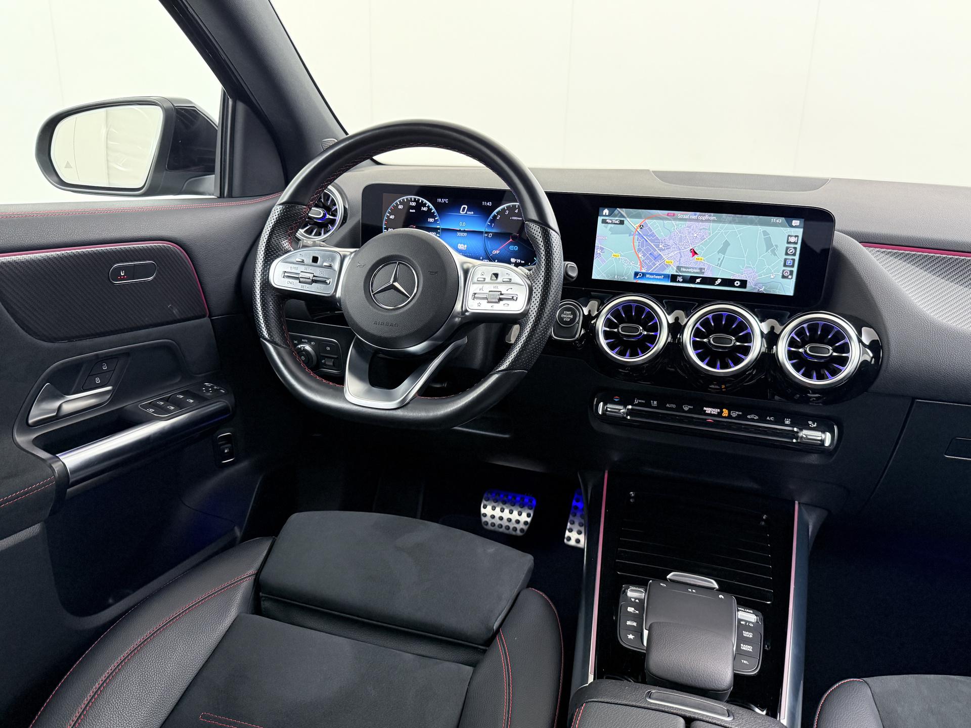 Mercedes-Benz GLA 250 e AMG Line 24