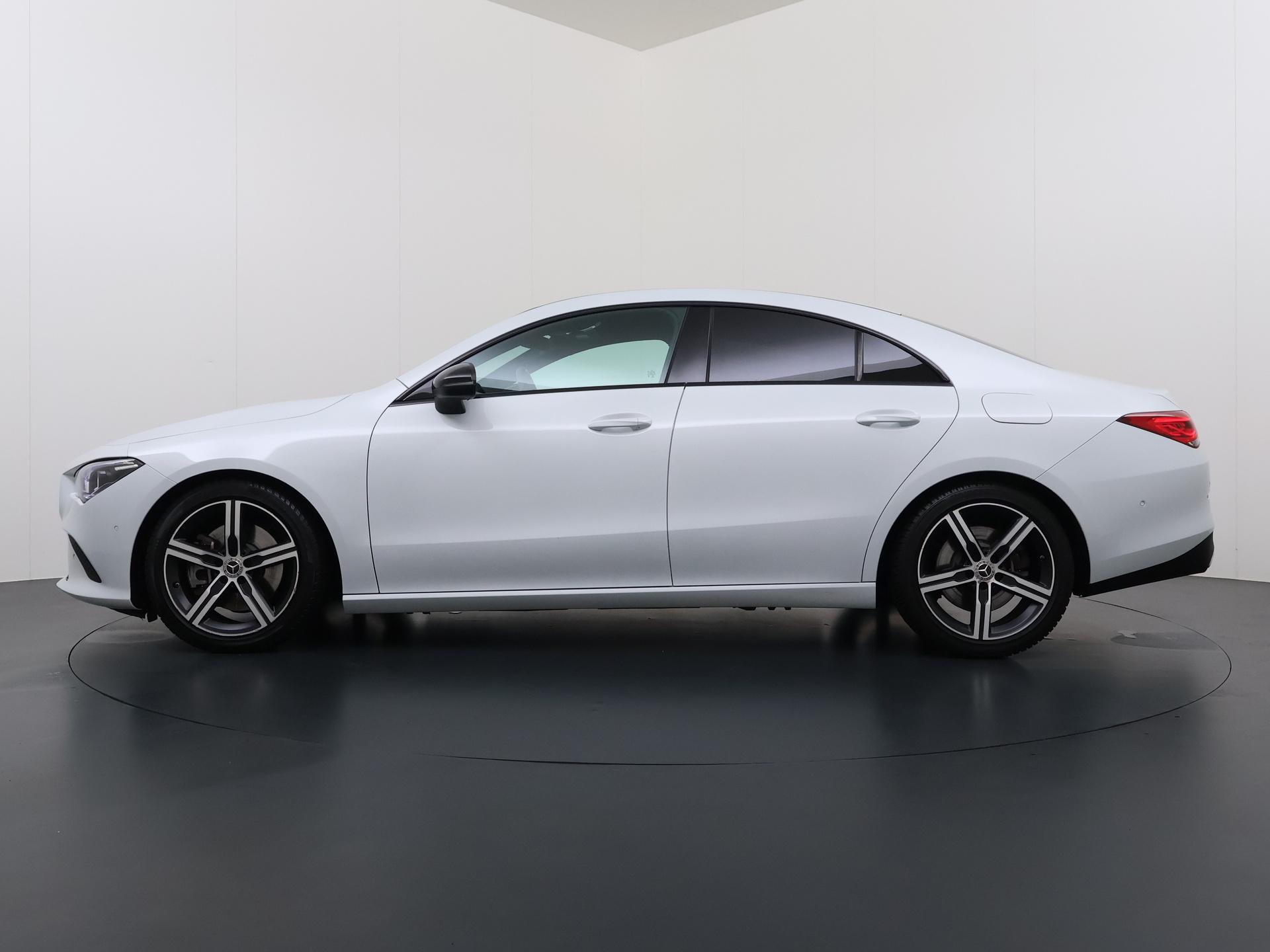 Mercedes-Benz CLA-Klasse 250 4MATIC Luxury 2
