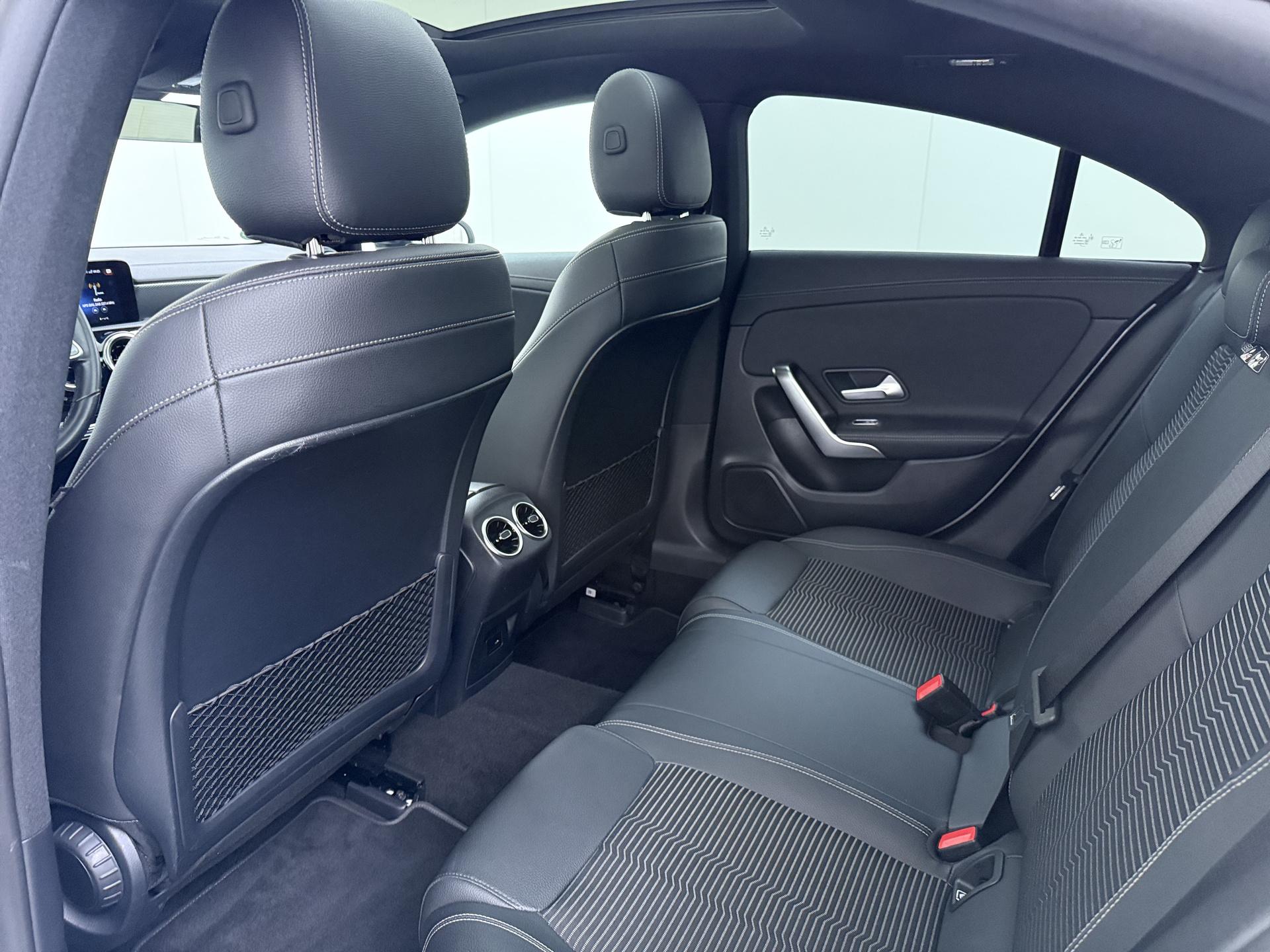 Mercedes-Benz CLA-Klasse 250 4MATIC Luxury 23