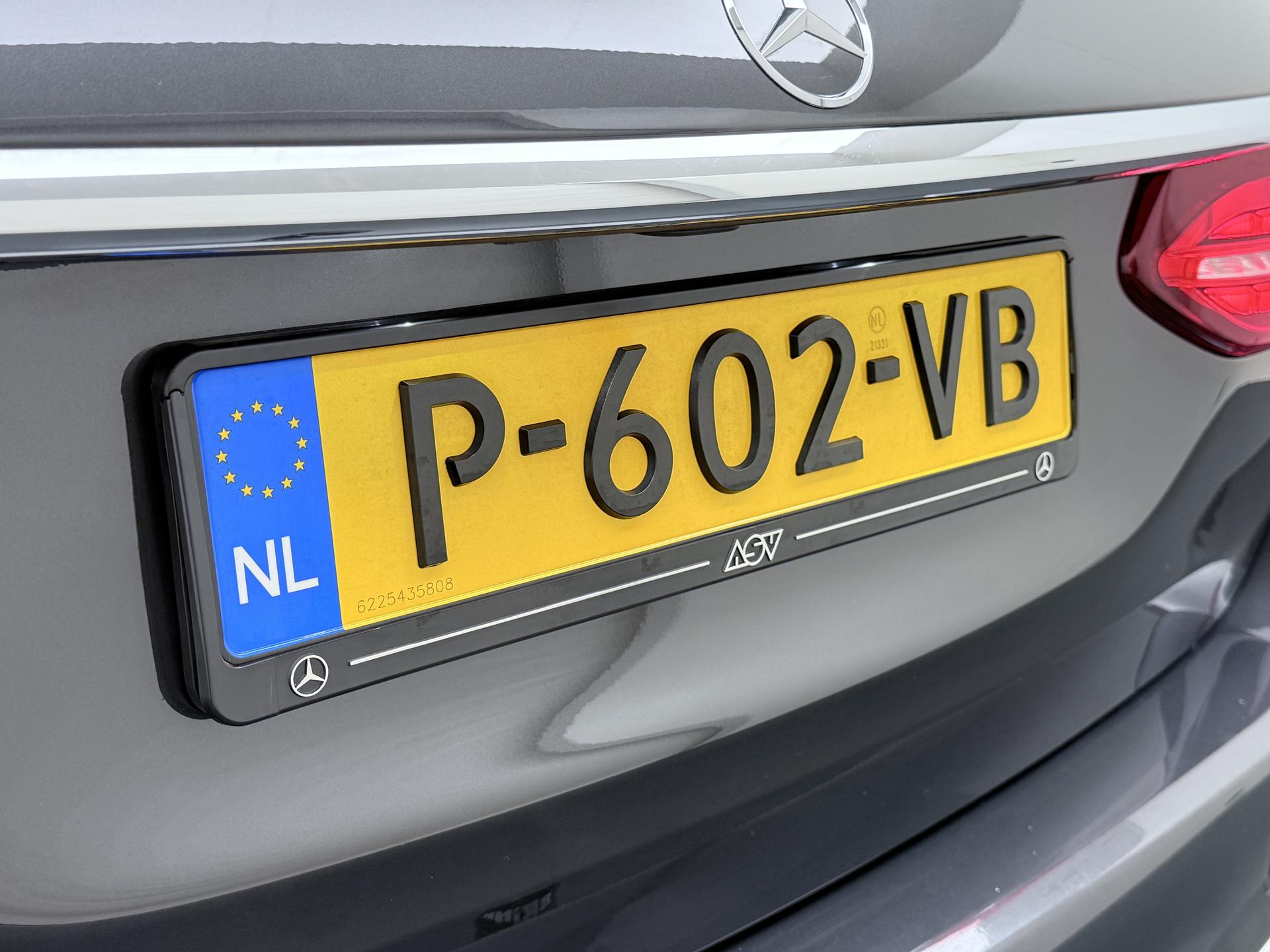 Mercedes-Benz E-Klasse Estate 200 AMG Business Solution 12