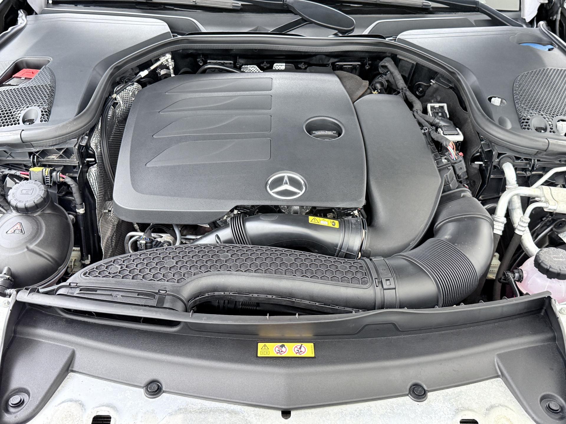 Mercedes-Benz E-Klasse Estate 200 AMG Business Solution 18