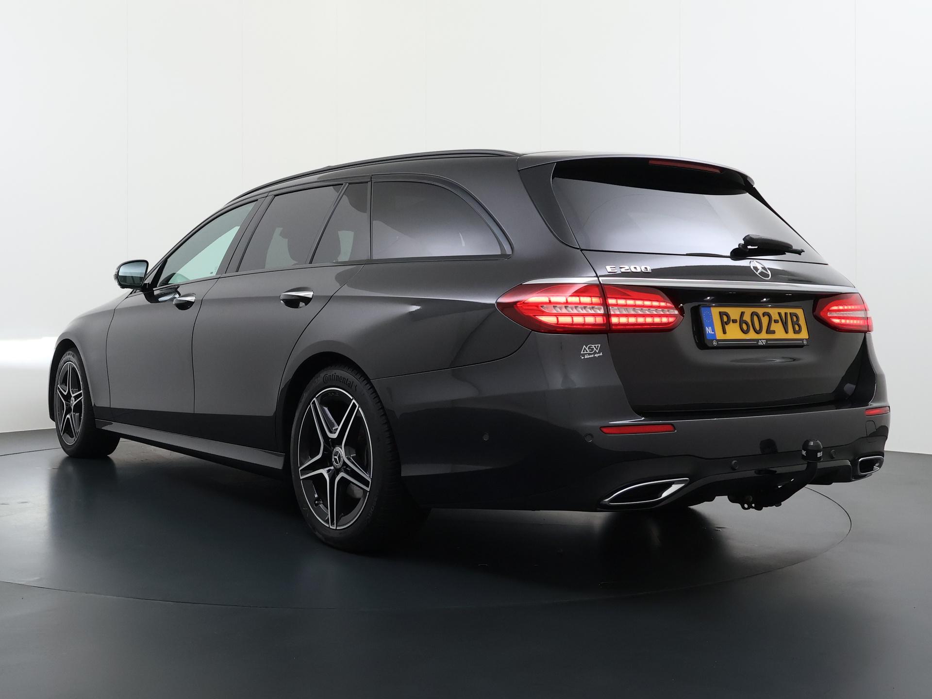 Mercedes-Benz E-Klasse Estate 200 AMG Business Solution 2