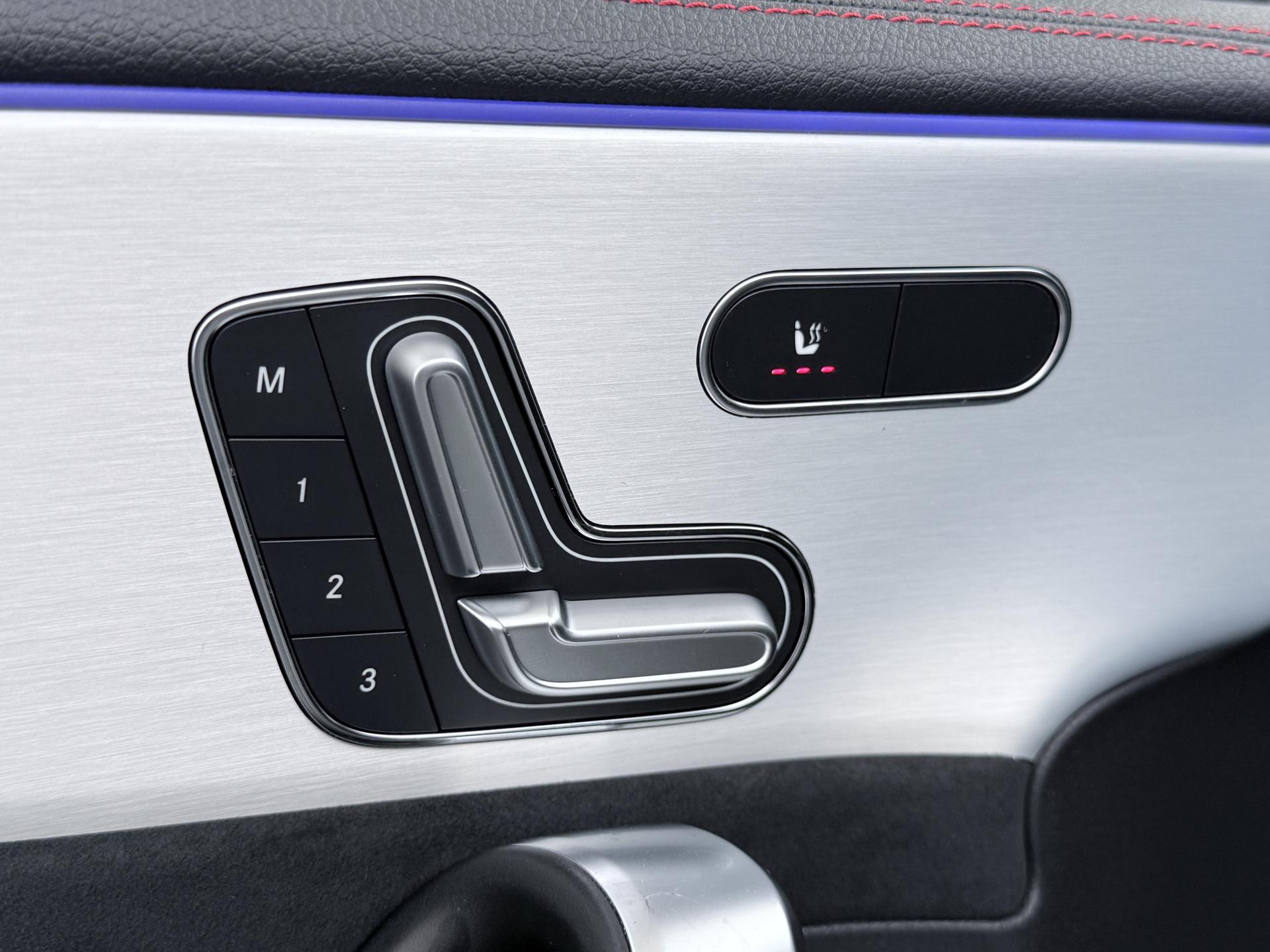 Mercedes-Benz CLA-Klasse 250 e AMG Premium Plus 20