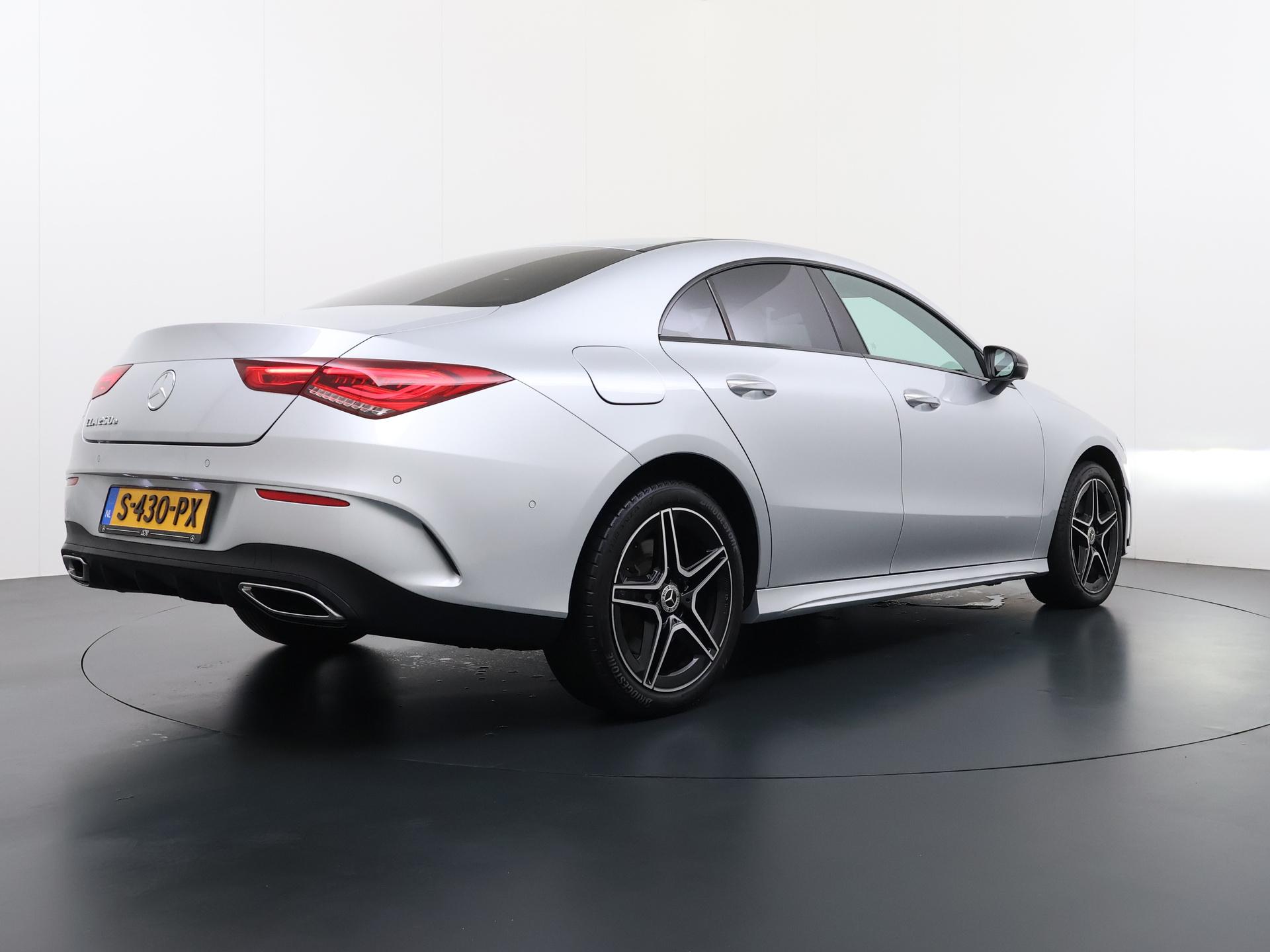 Mercedes-Benz CLA-Klasse 250 e AMG Premium Plus 4