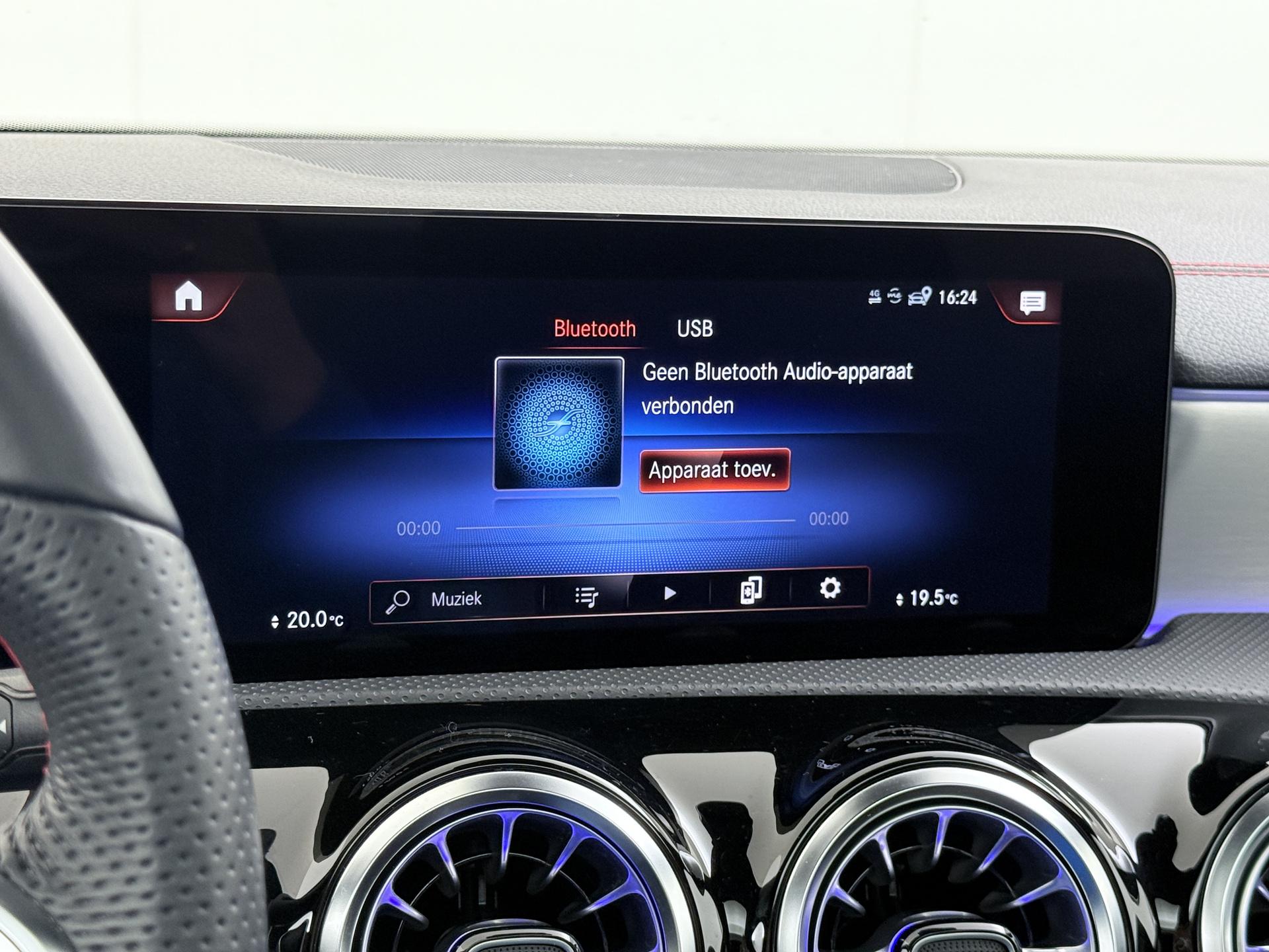 Mercedes-Benz CLA-Klasse 250 e AMG Premium Plus 40