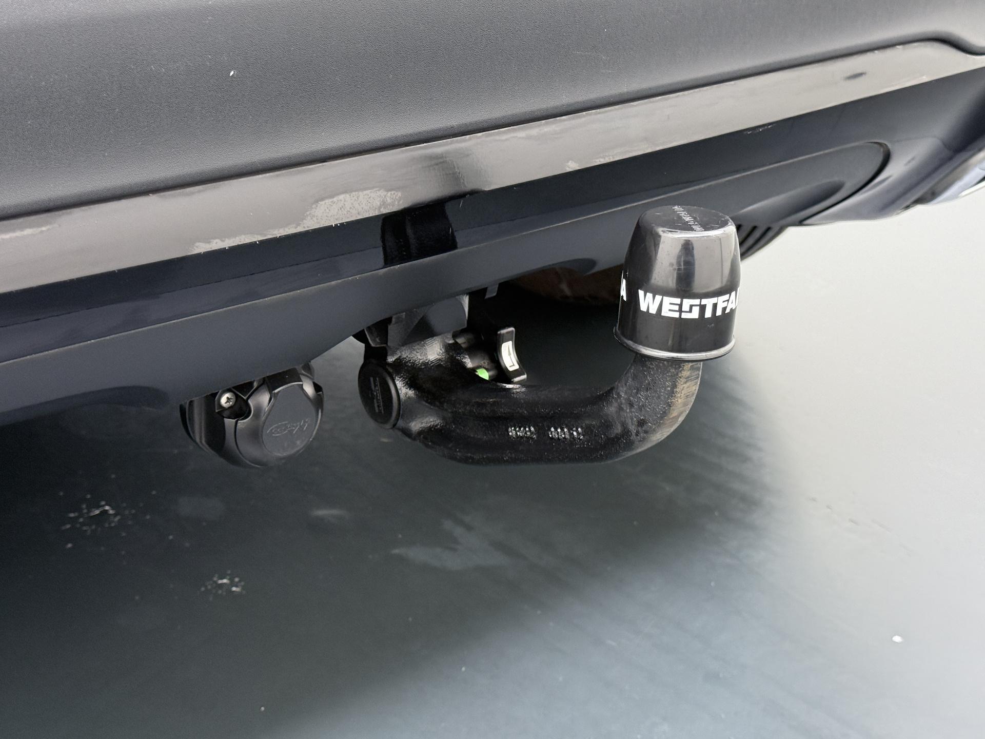 Mercedes-Benz GLA 250 e Luxury Line 13