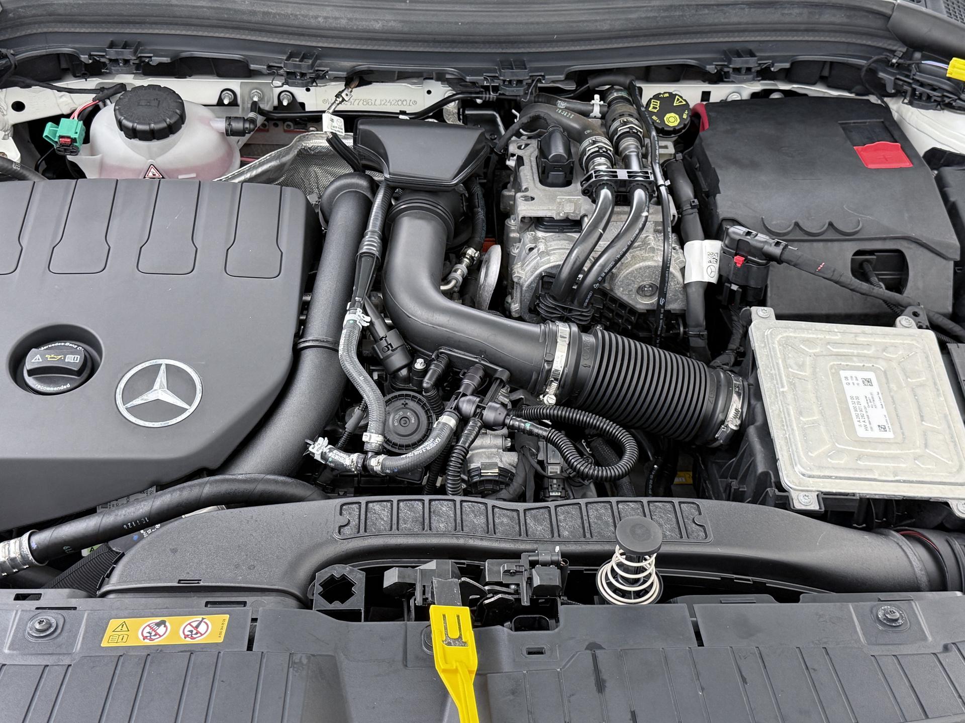 Mercedes-Benz GLA 250 e Luxury Line 18