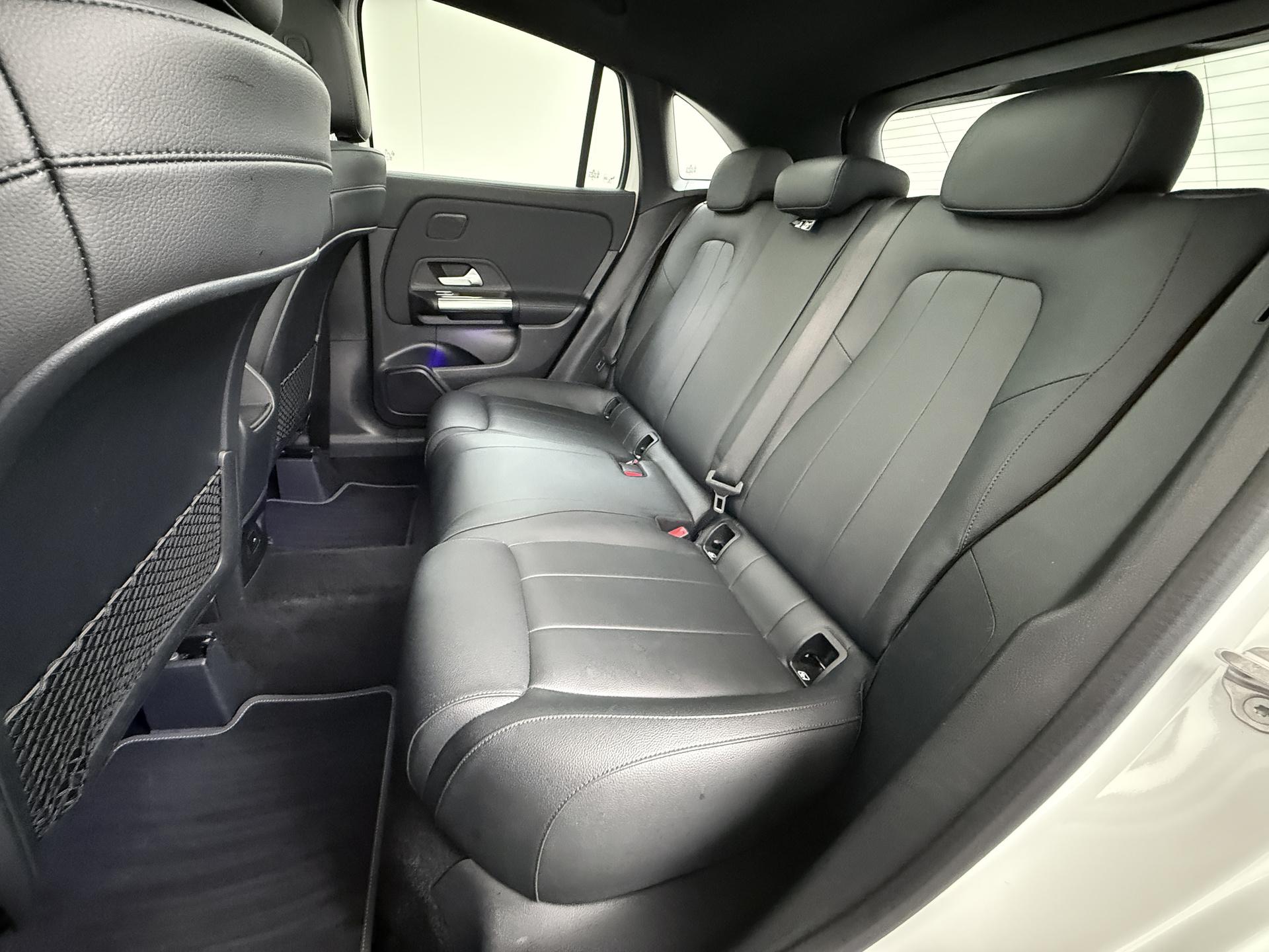 Mercedes-Benz GLA 250 e Luxury Line 26