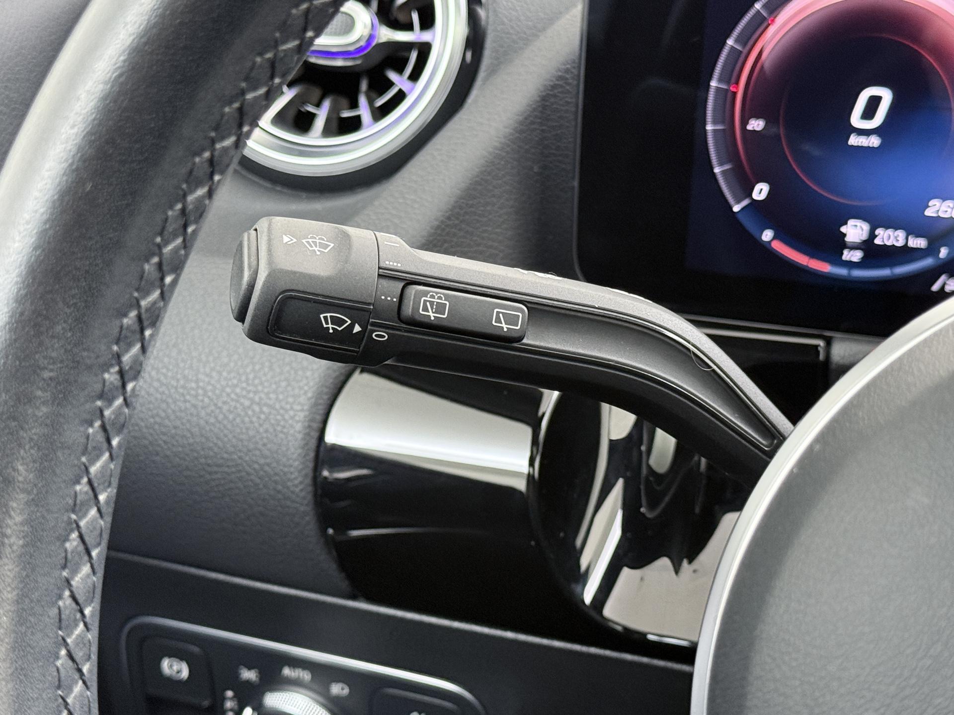 Mercedes-Benz GLA 250 e Luxury Line 30