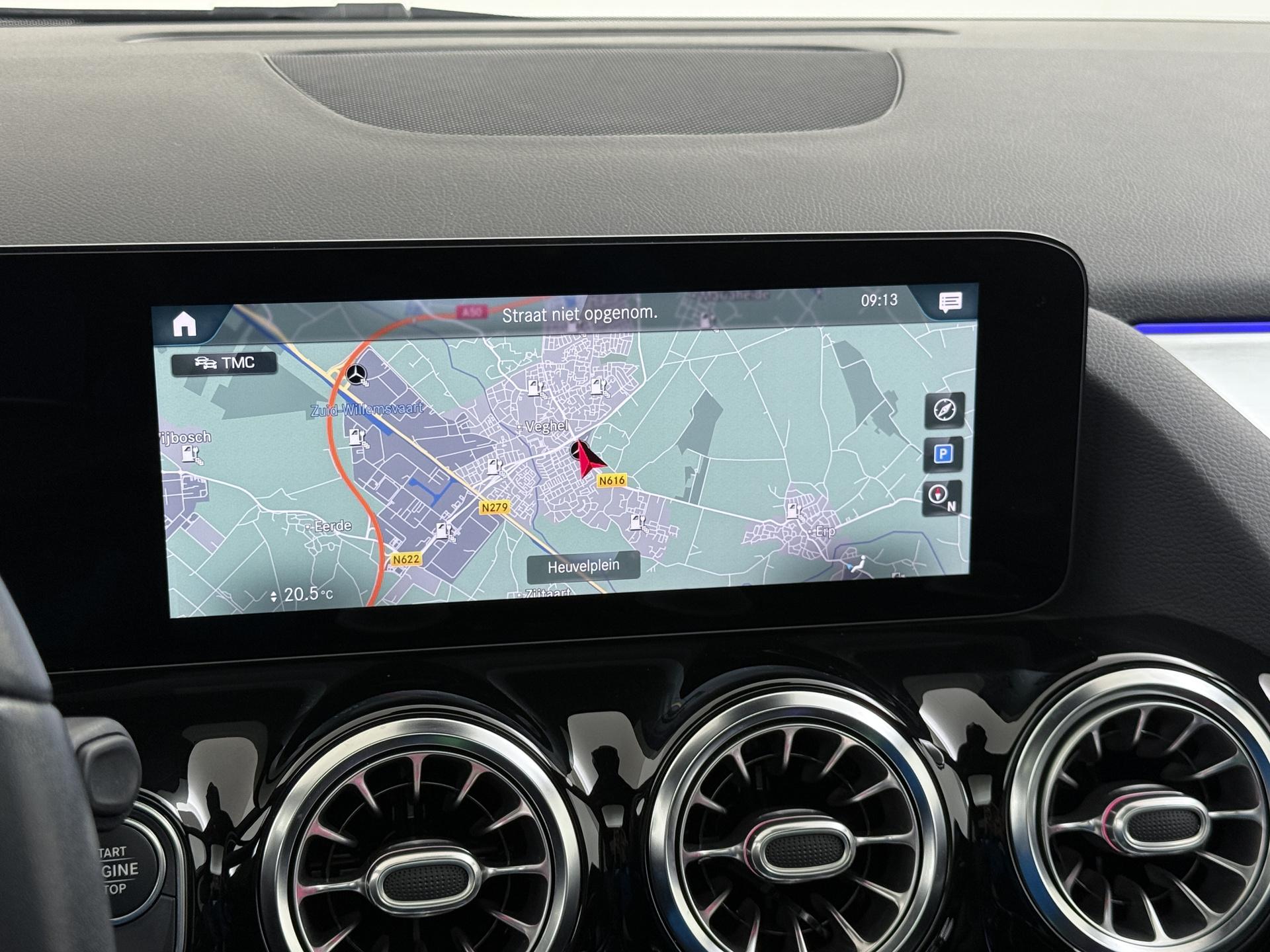 Mercedes-Benz GLA 250 e Luxury Line 39