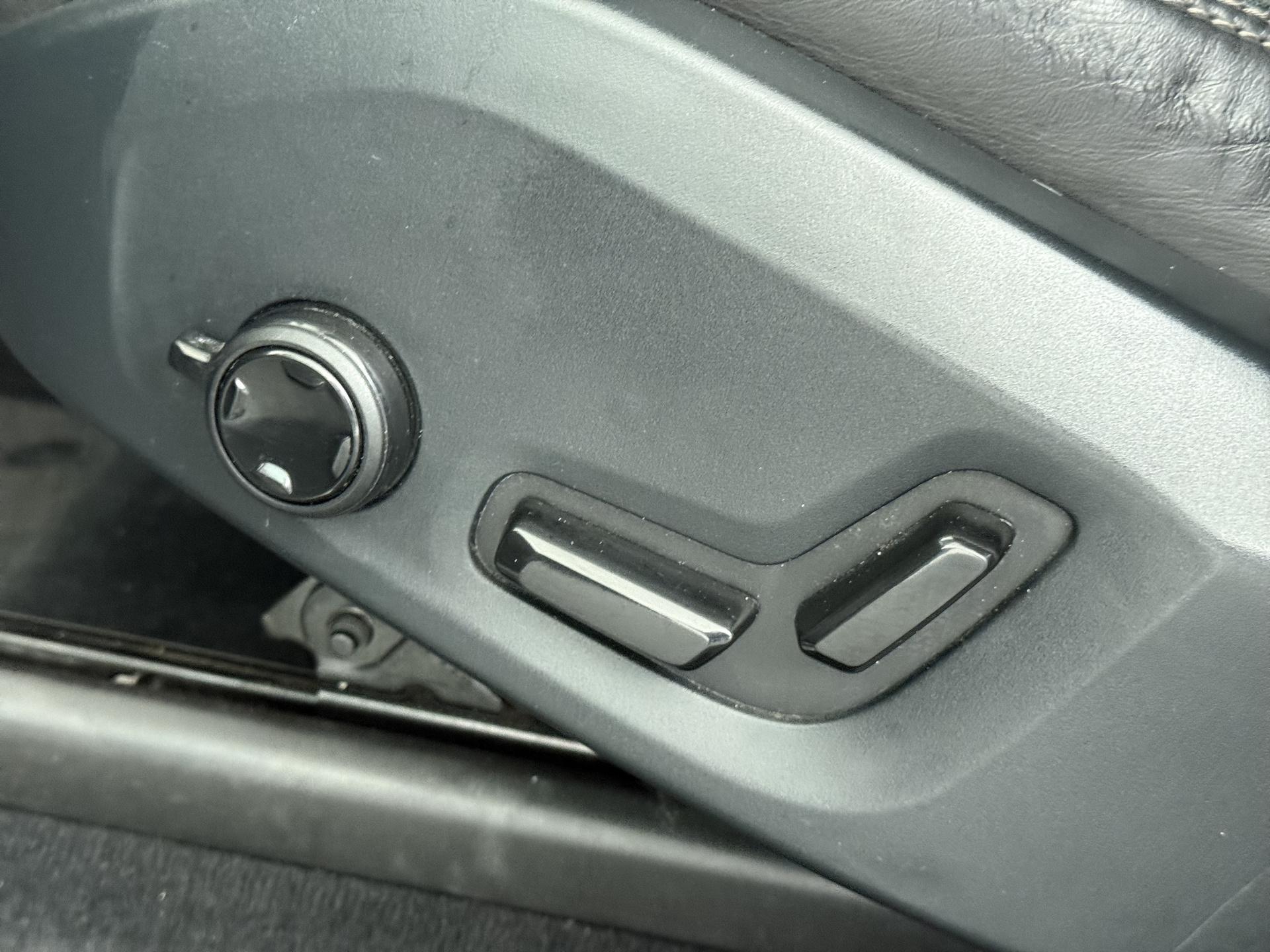 Volvo XC90 2.0 D5 AWD Momentum 17