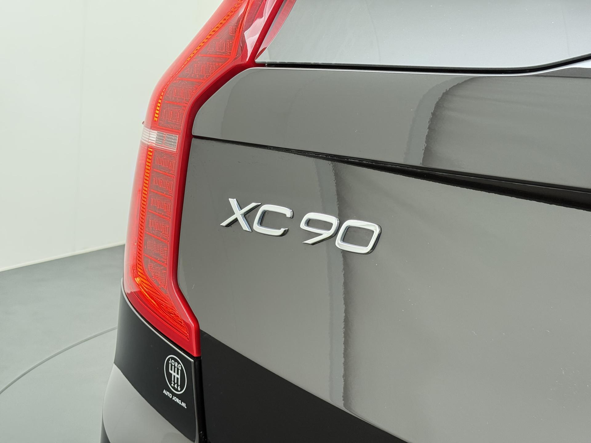 Volvo XC90 2.0 D5 AWD Momentum 26