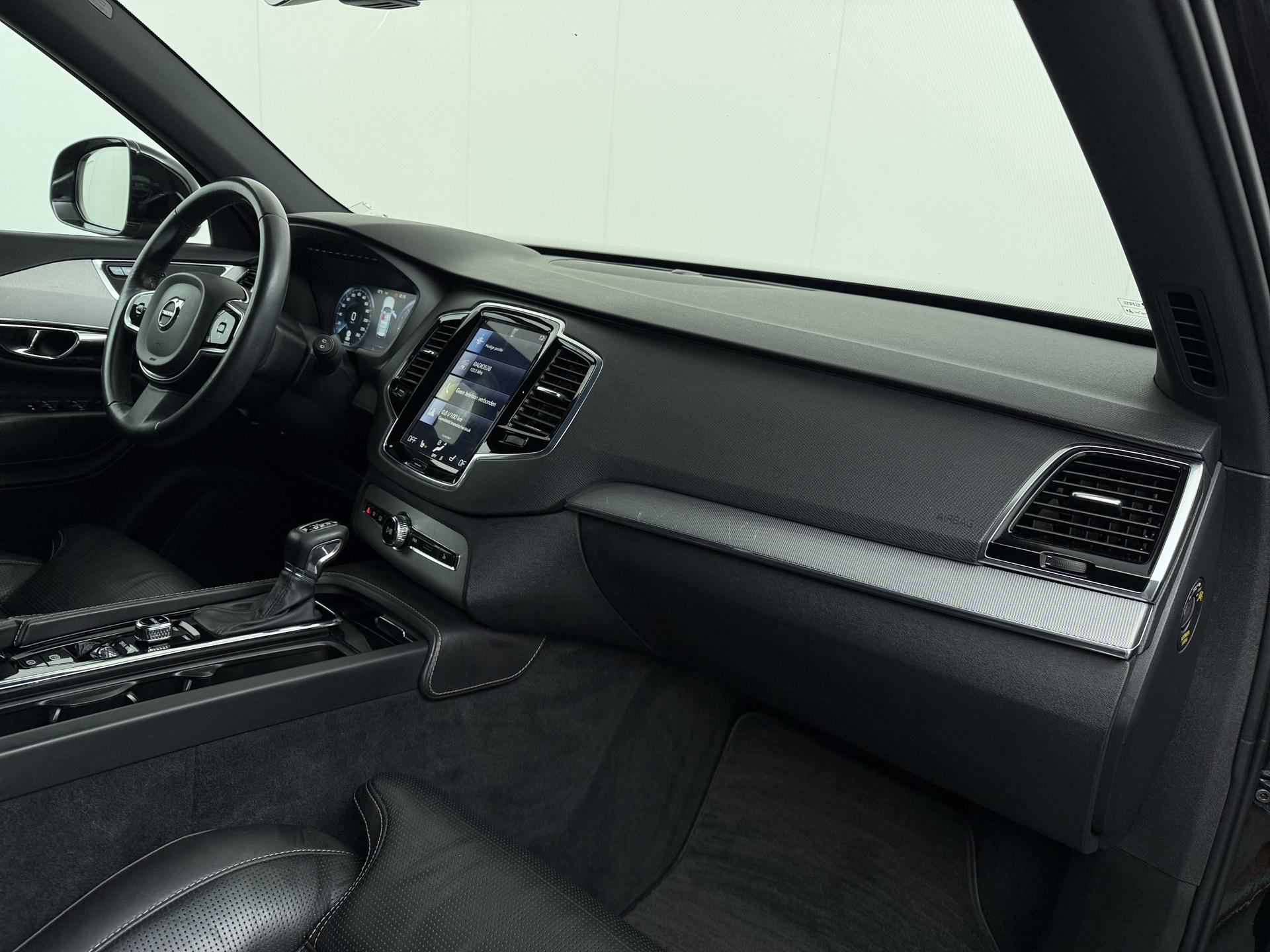 Volvo XC90 2.0 D5 AWD Momentum 32