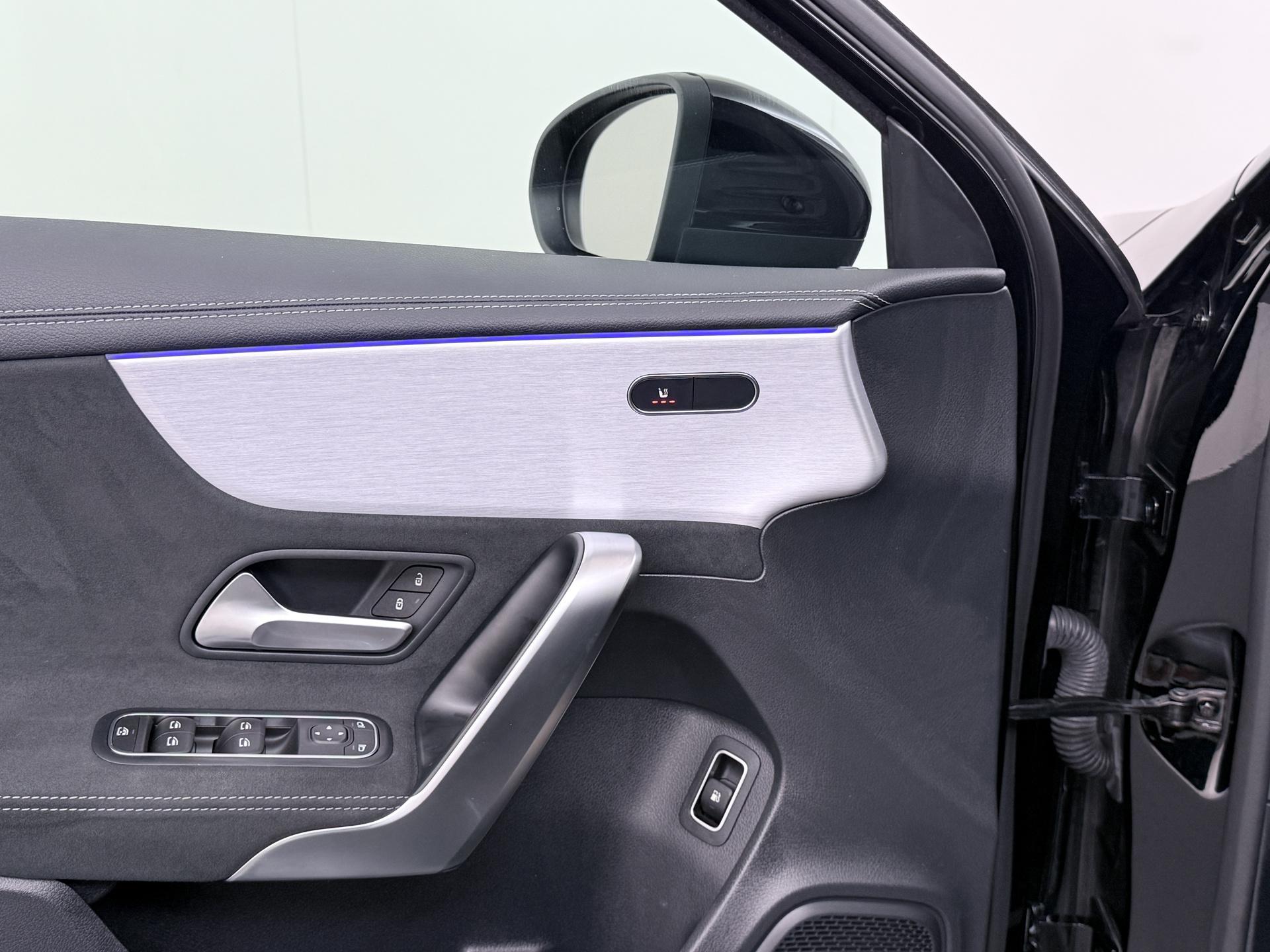 Mercedes-Benz A-Klasse 250 e Business Solution AMG Limited 12