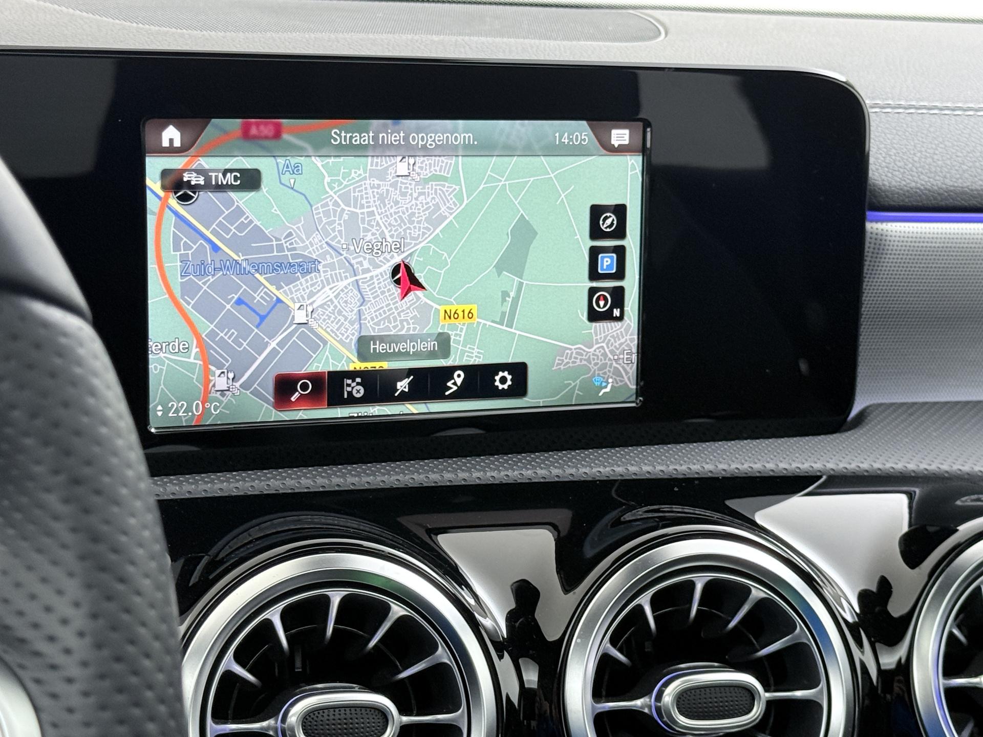 Mercedes-Benz A-Klasse 250 e Business Solution AMG Limited 32