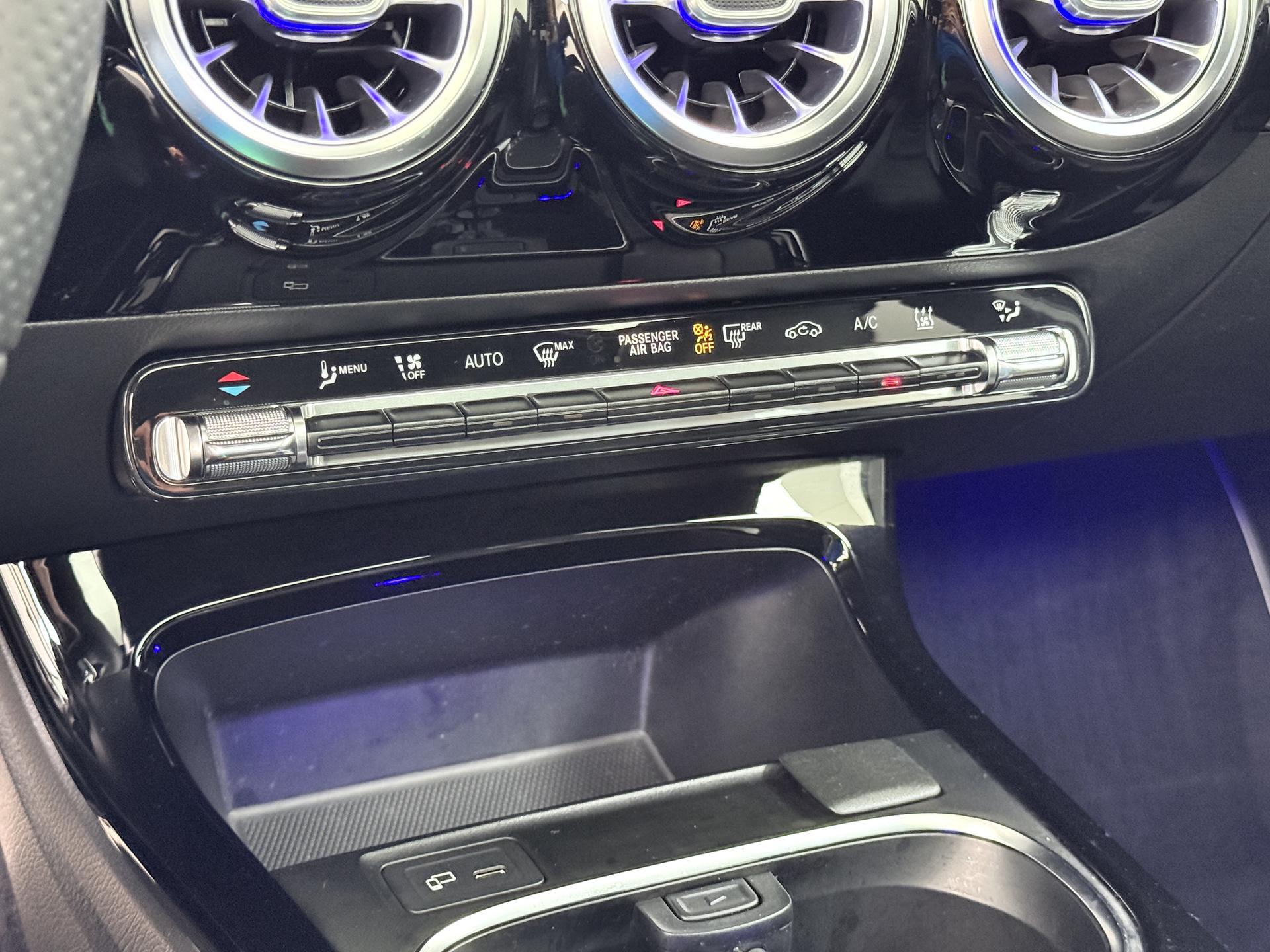 Mercedes-Benz A-Klasse 250 e Business Solution AMG Limited 36