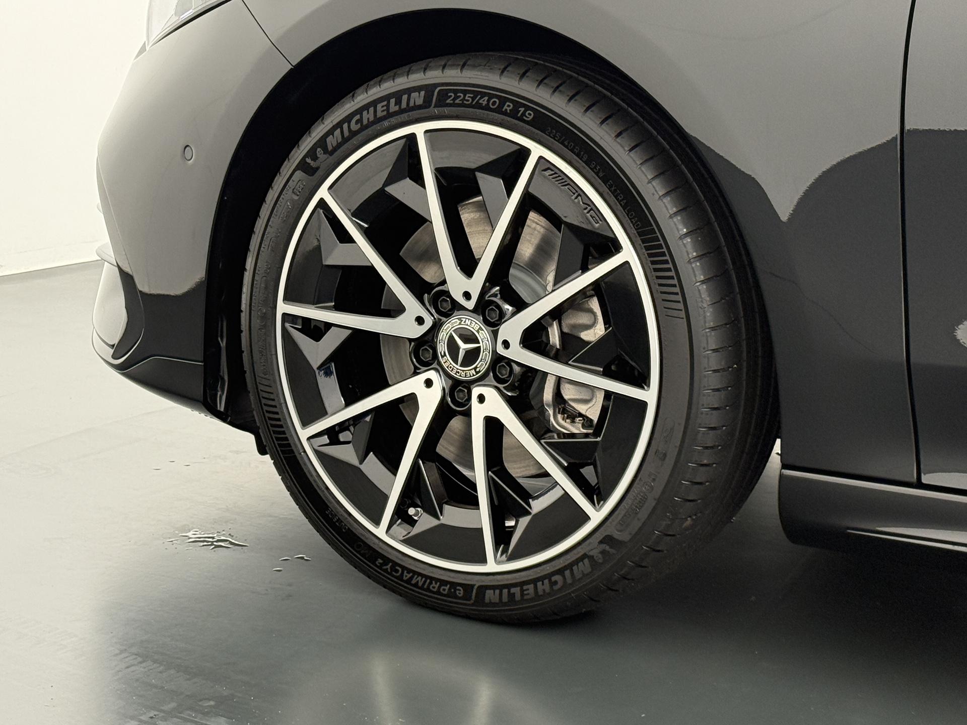 Mercedes-Benz CLA-Klasse 250+ Launch Edition 85 kWh Accu 15