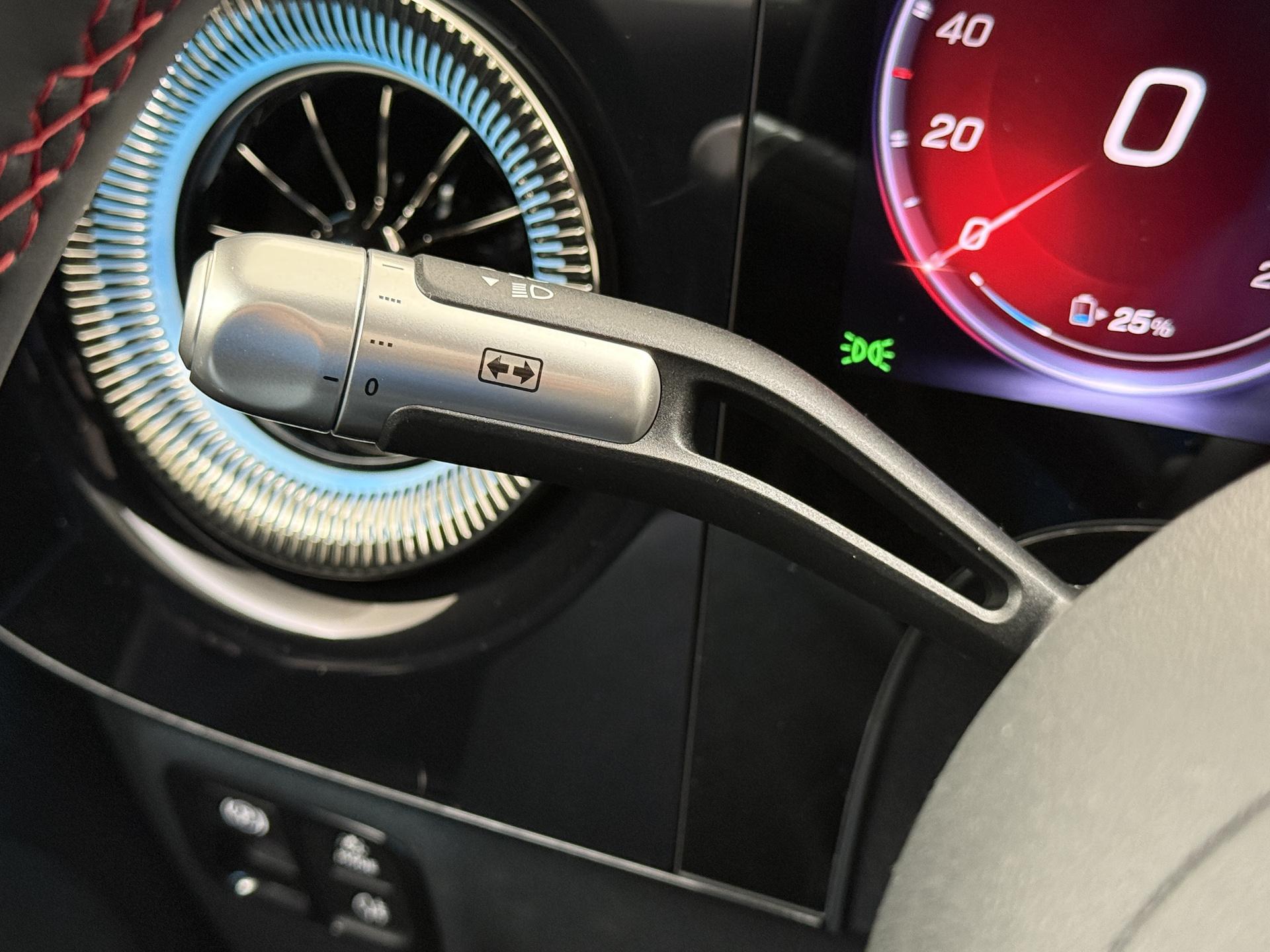 Mercedes-Benz CLA-Klasse 250+ Launch Edition 85 kWh Accu 28