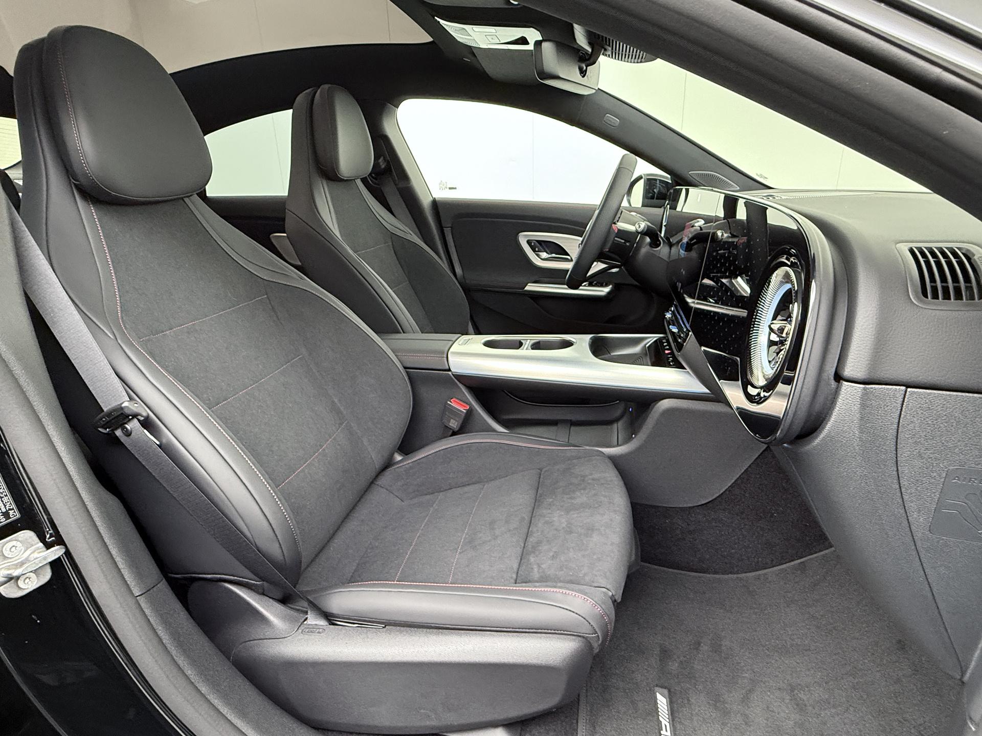 Mercedes-Benz CLA-Klasse 250+ Launch Edition 85 kWh Accu 40