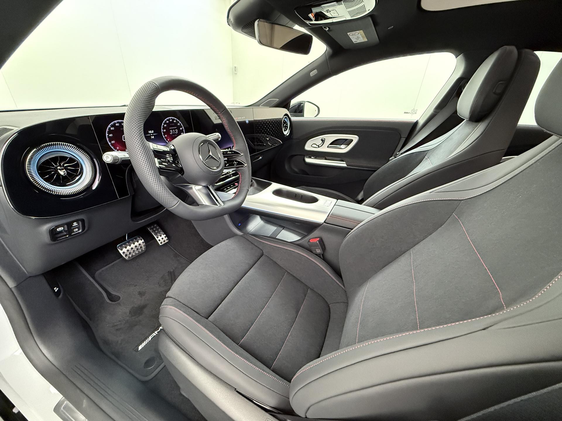 Mercedes-Benz CLA-Klasse 250+ Launch Edition 85 kWh Accu 17