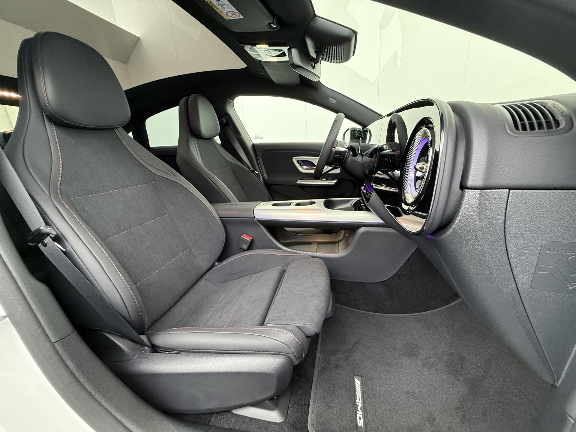 Mercedes-Benz CLA-Klasse 250+ Launch Edition 85 kWh Accu 39