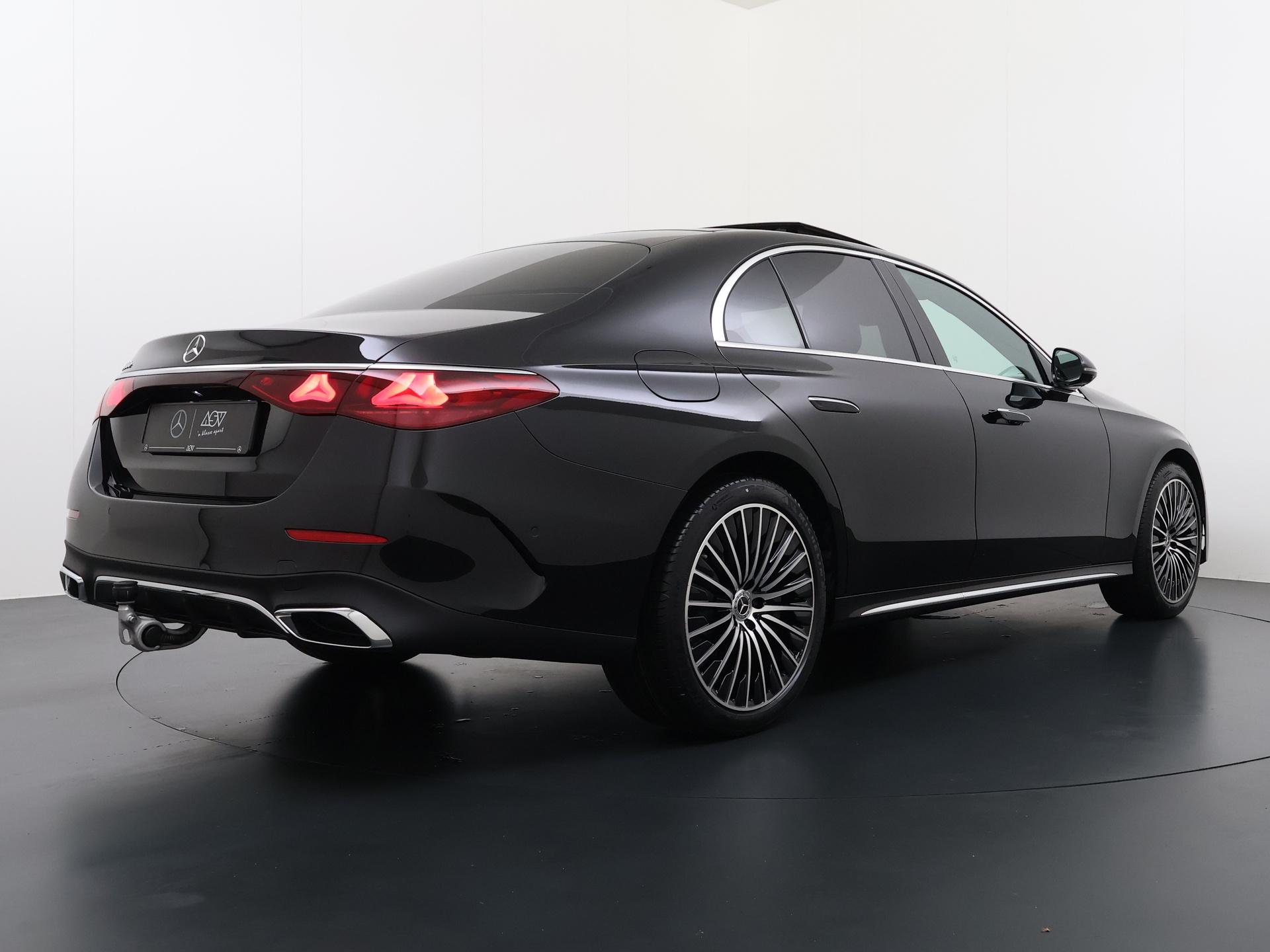 Mercedes-Benz E-Klasse 300 e Sport Edition 4