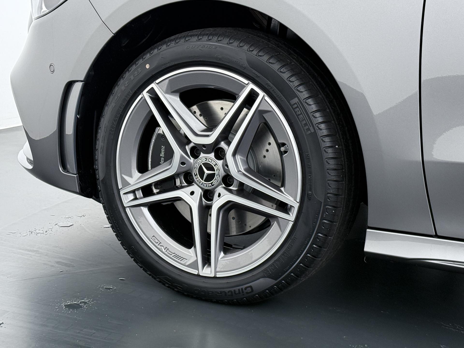 Mercedes-Benz B-Klasse 250 e Business Solution AMG 14