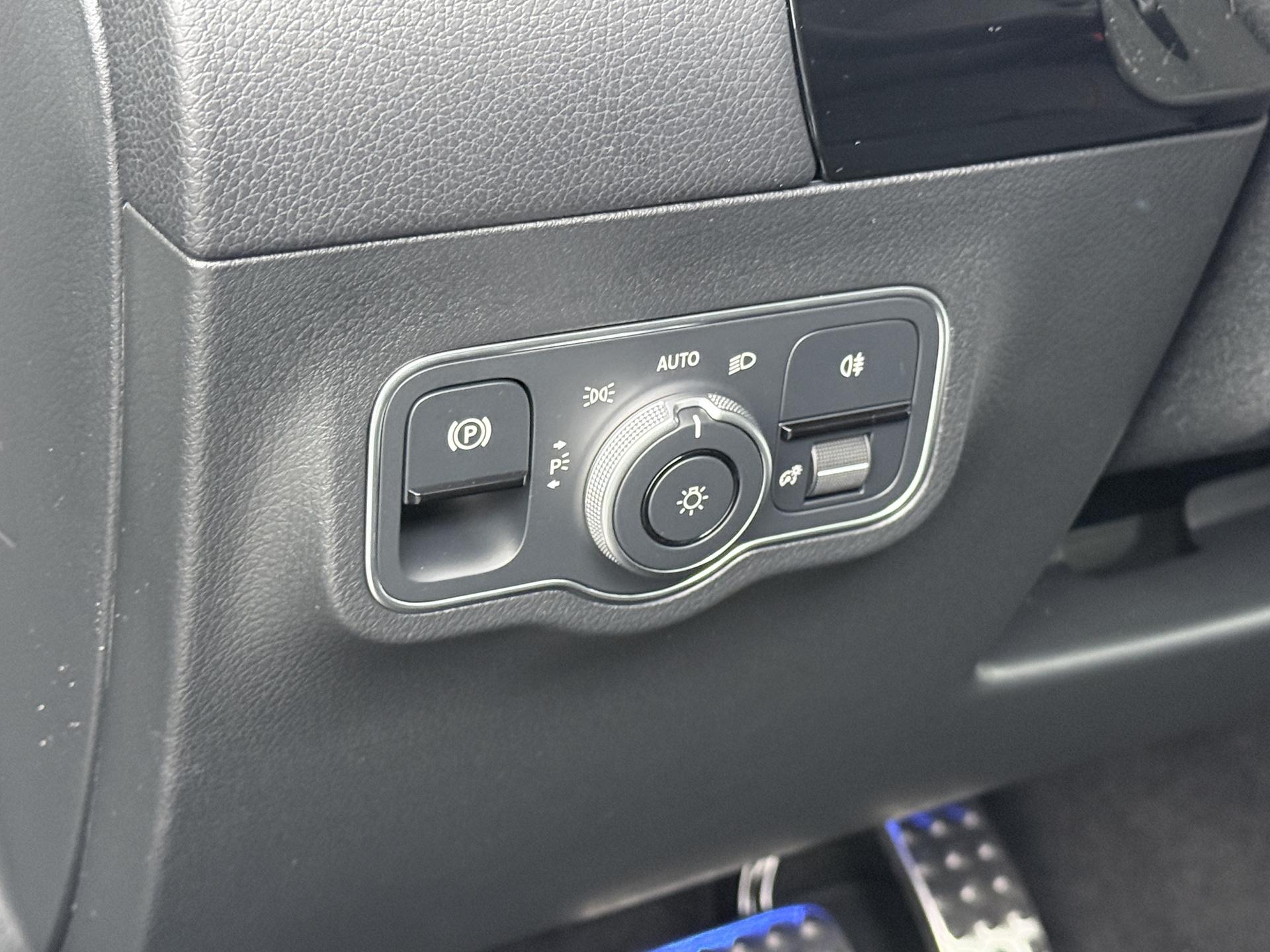 Mercedes-Benz B-Klasse 250 e Business Solution AMG 20