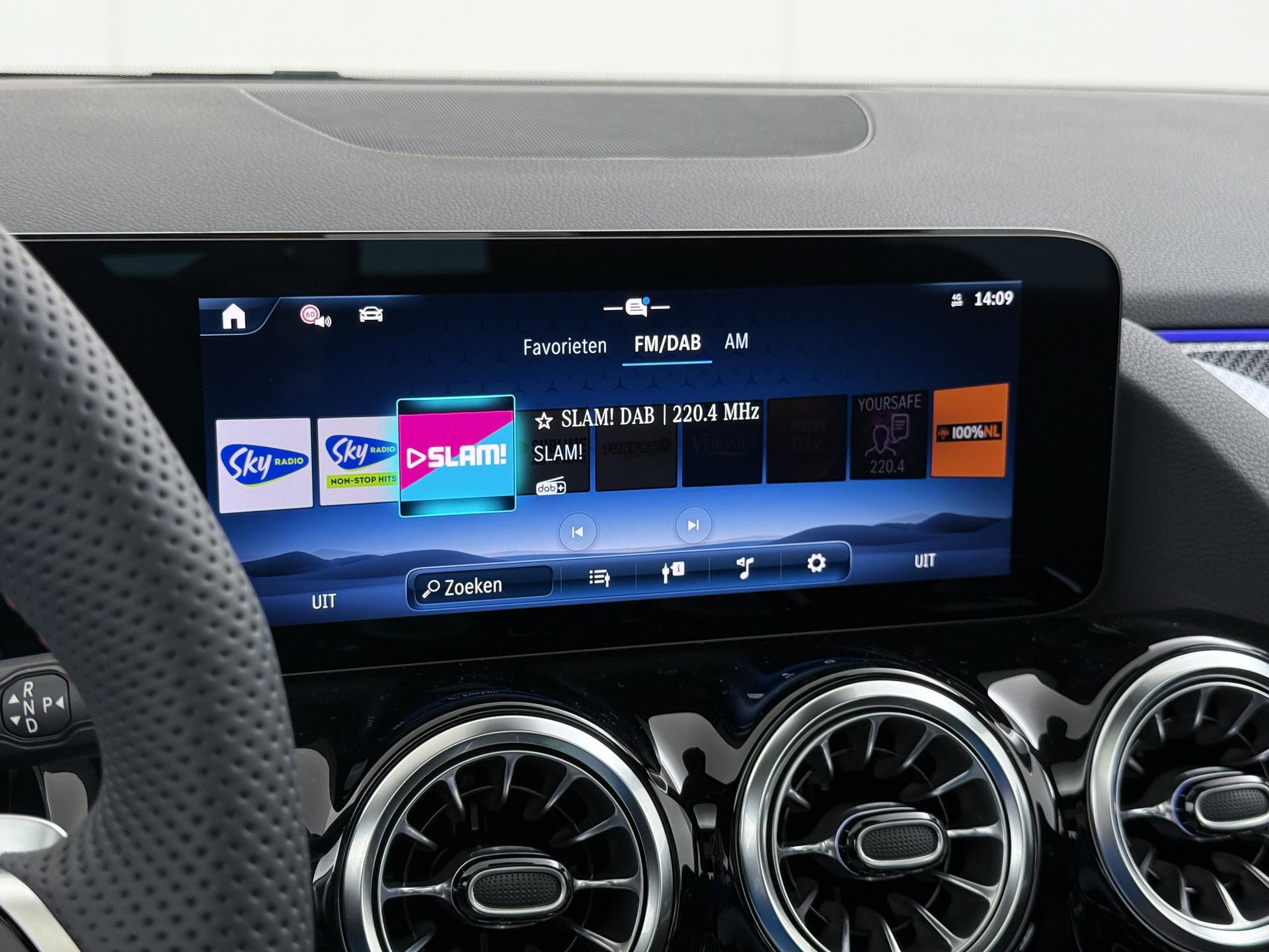 Mercedes-Benz B-Klasse 250 e Business Solution AMG 35