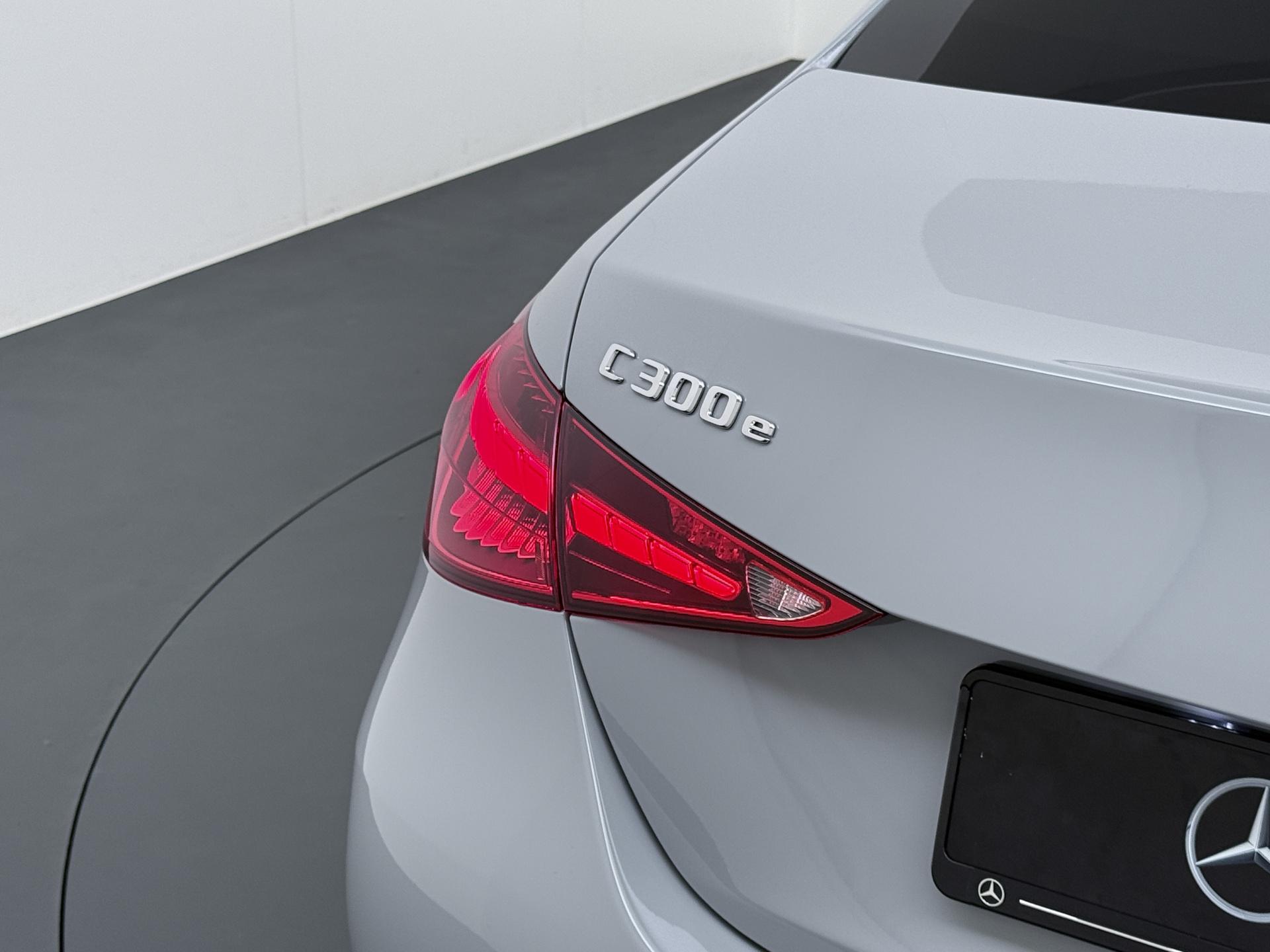 Mercedes-Benz C-Klasse 300 e Business Solution AMG 11