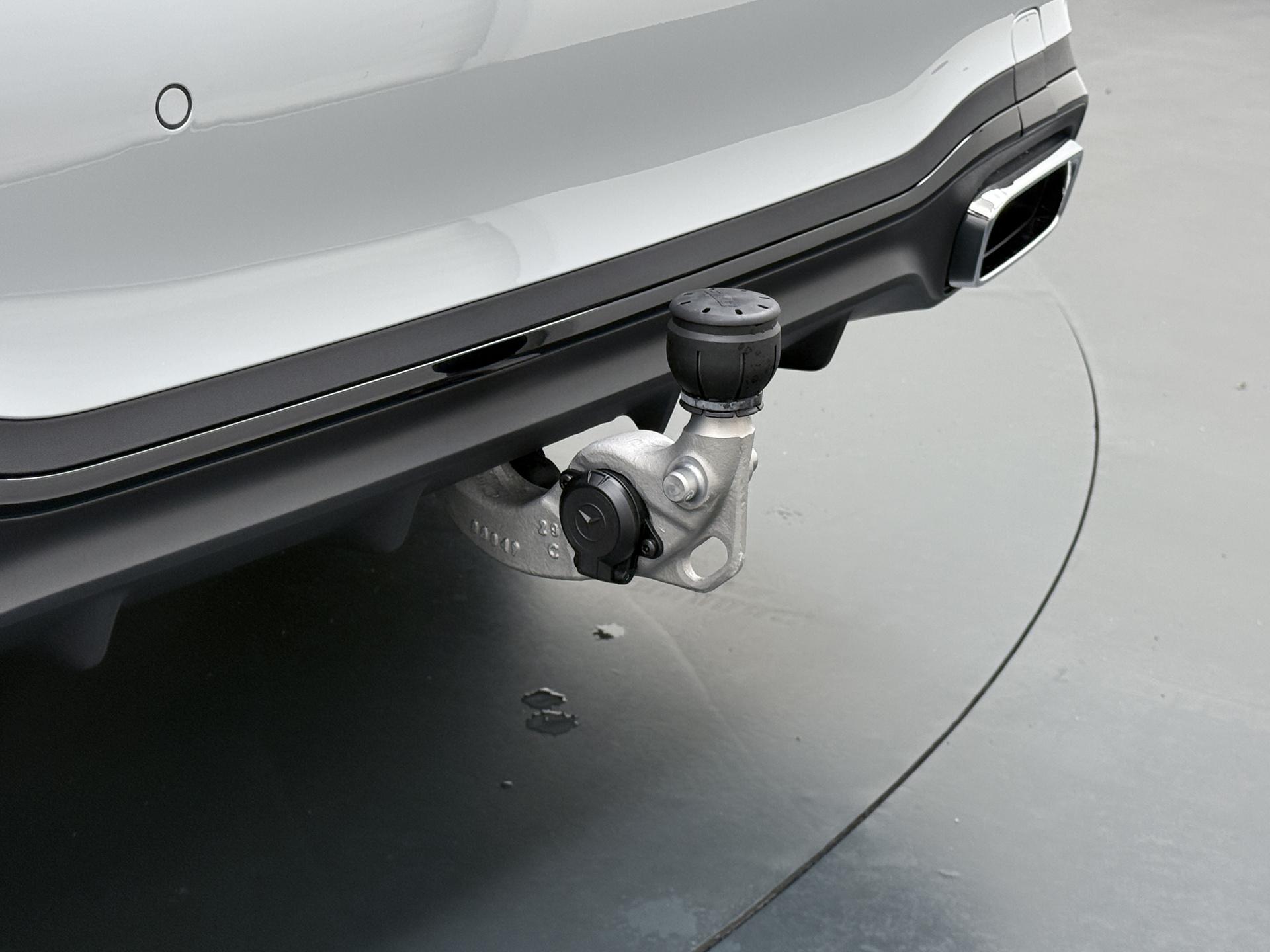 Mercedes-Benz C-Klasse 300 e Business Solution AMG 12