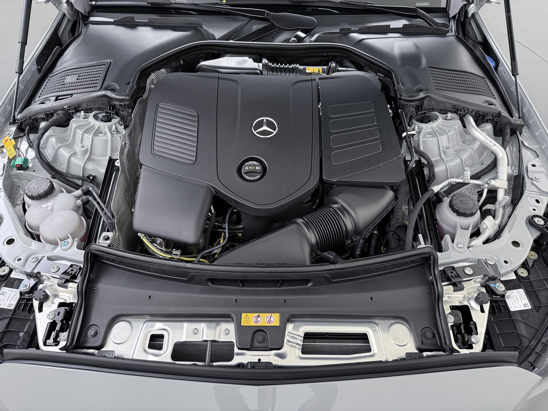 Mercedes-Benz C-Klasse 300 e Business Solution AMG 18