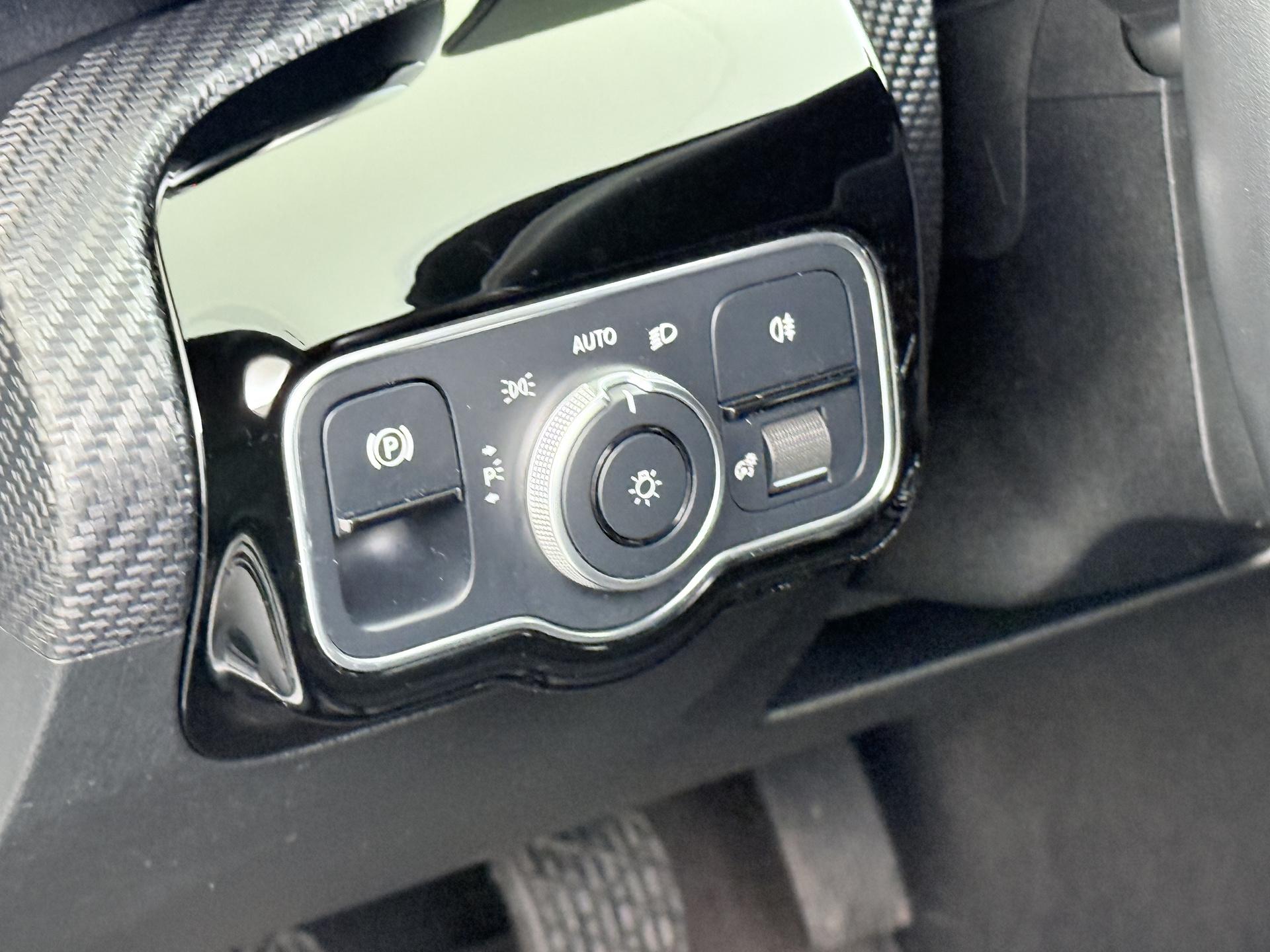 Mercedes-Benz A-Klasse 180 Advantage Style 22