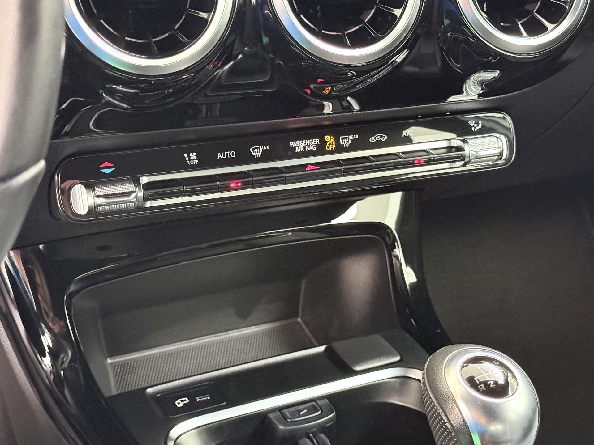 Mercedes-Benz A-Klasse 180 Advantage Style 40