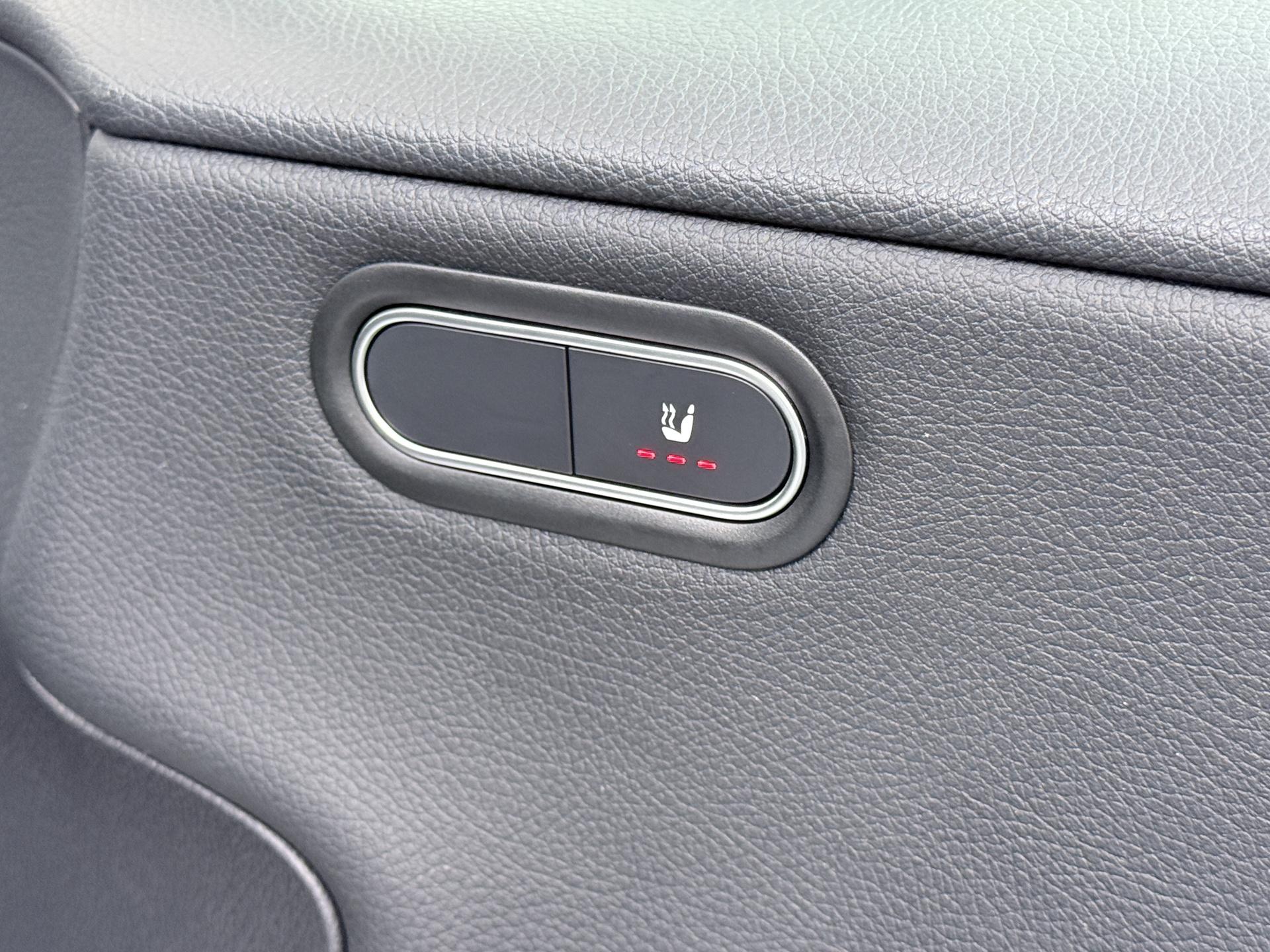 Mercedes-Benz A-Klasse 180 Advantage Style 44