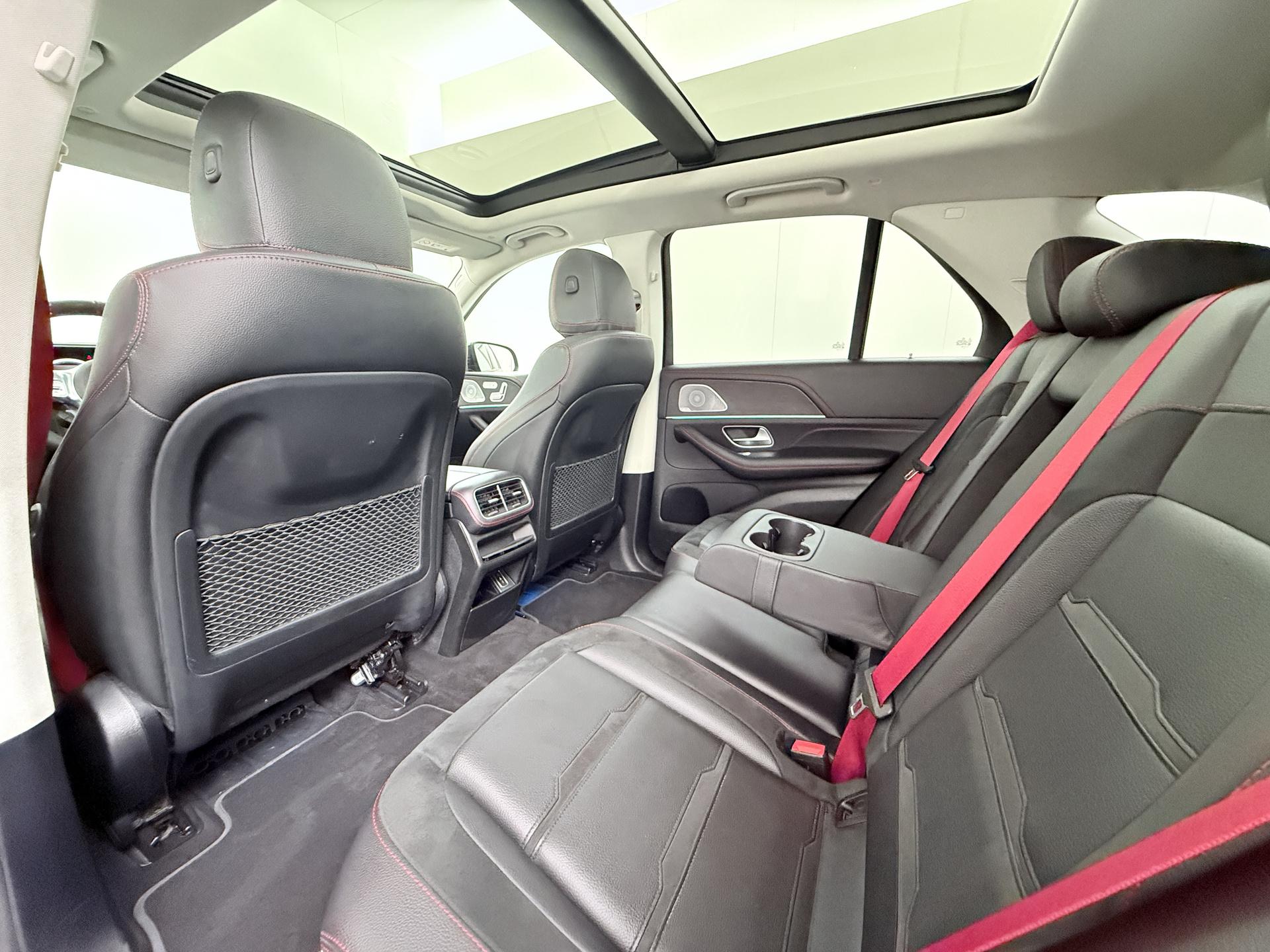 Mercedes-Benz GLE AMG 53 4MATIC+ Premium Plus 23