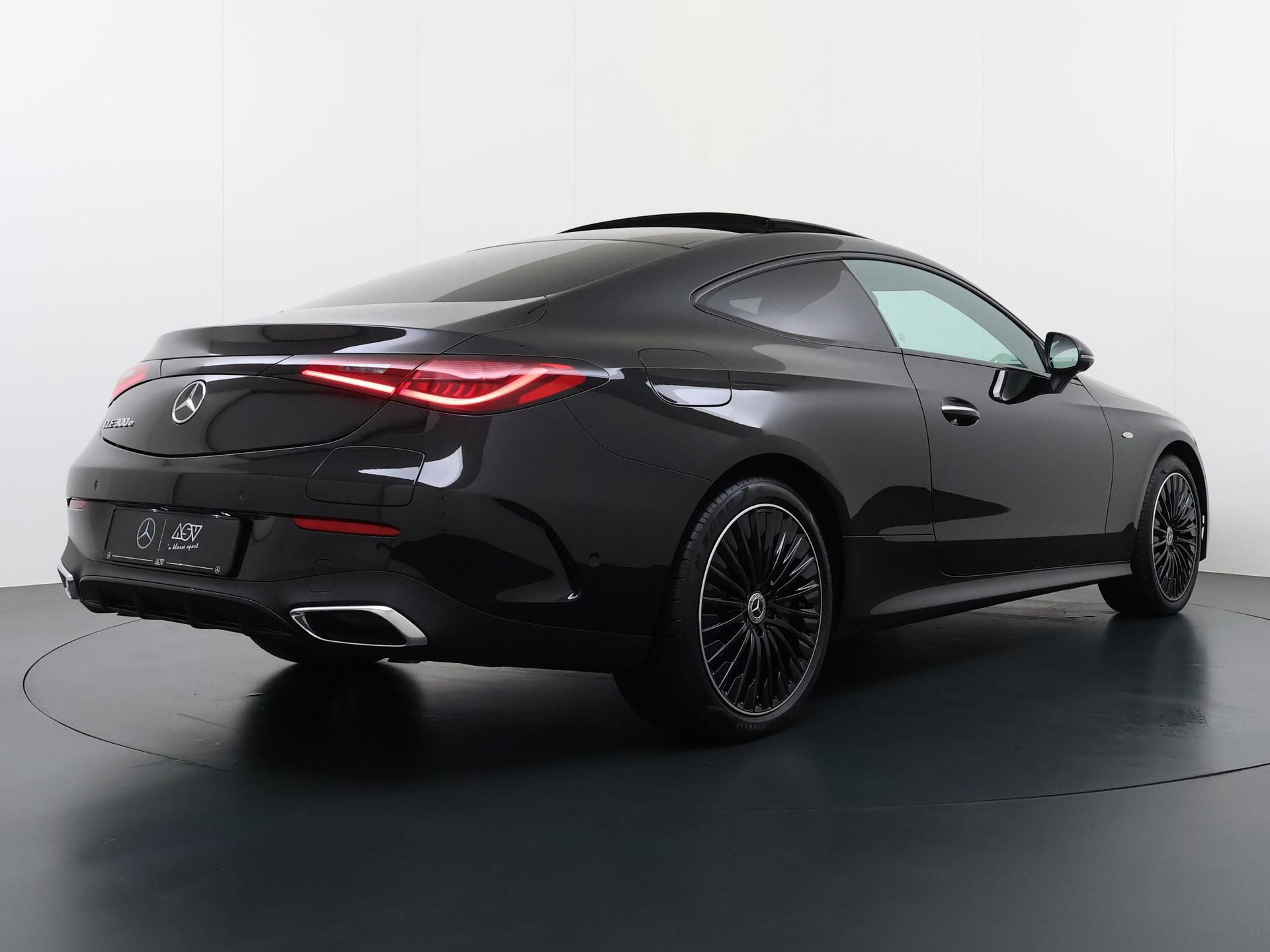 Mercedes-Benz CLE Coupé 300 e AMG Line 8