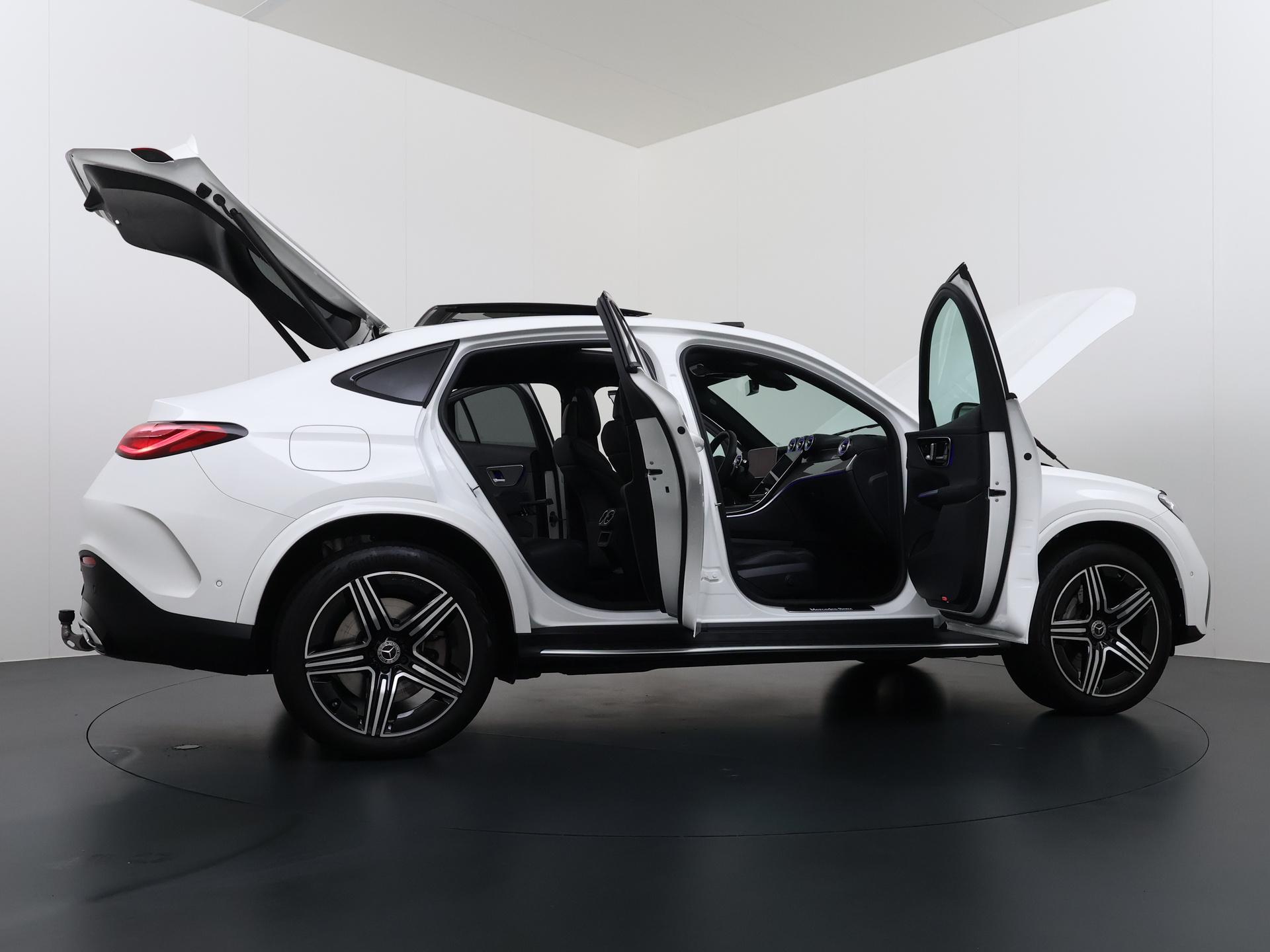 Mercedes-Benz GLC Coupé 300e 4MATIC AMG Line 15