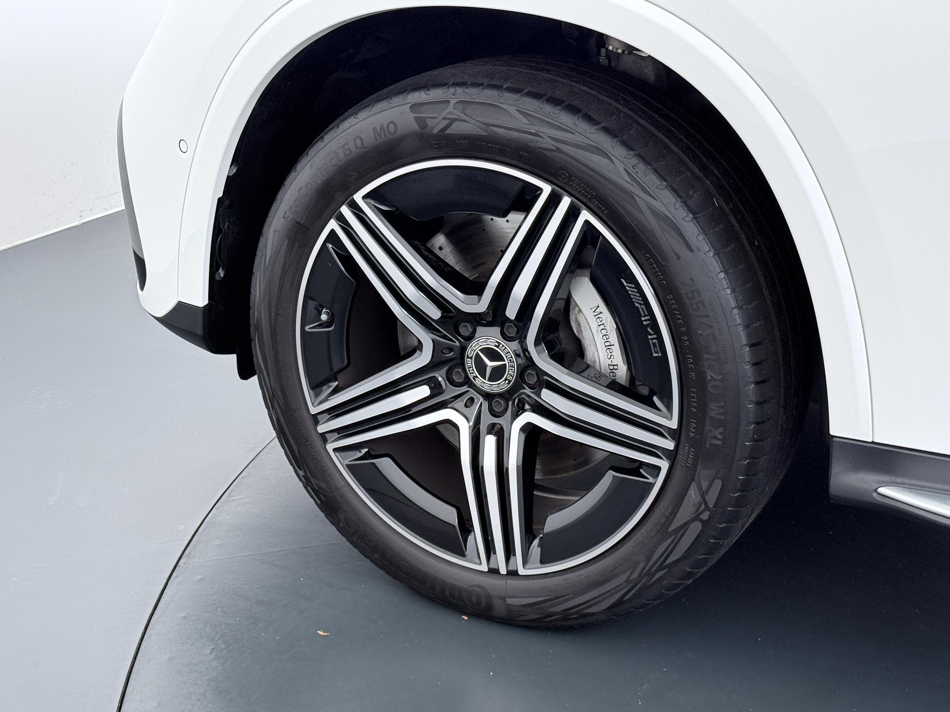 Mercedes-Benz GLC Coupé 300e 4MATIC AMG Line 23