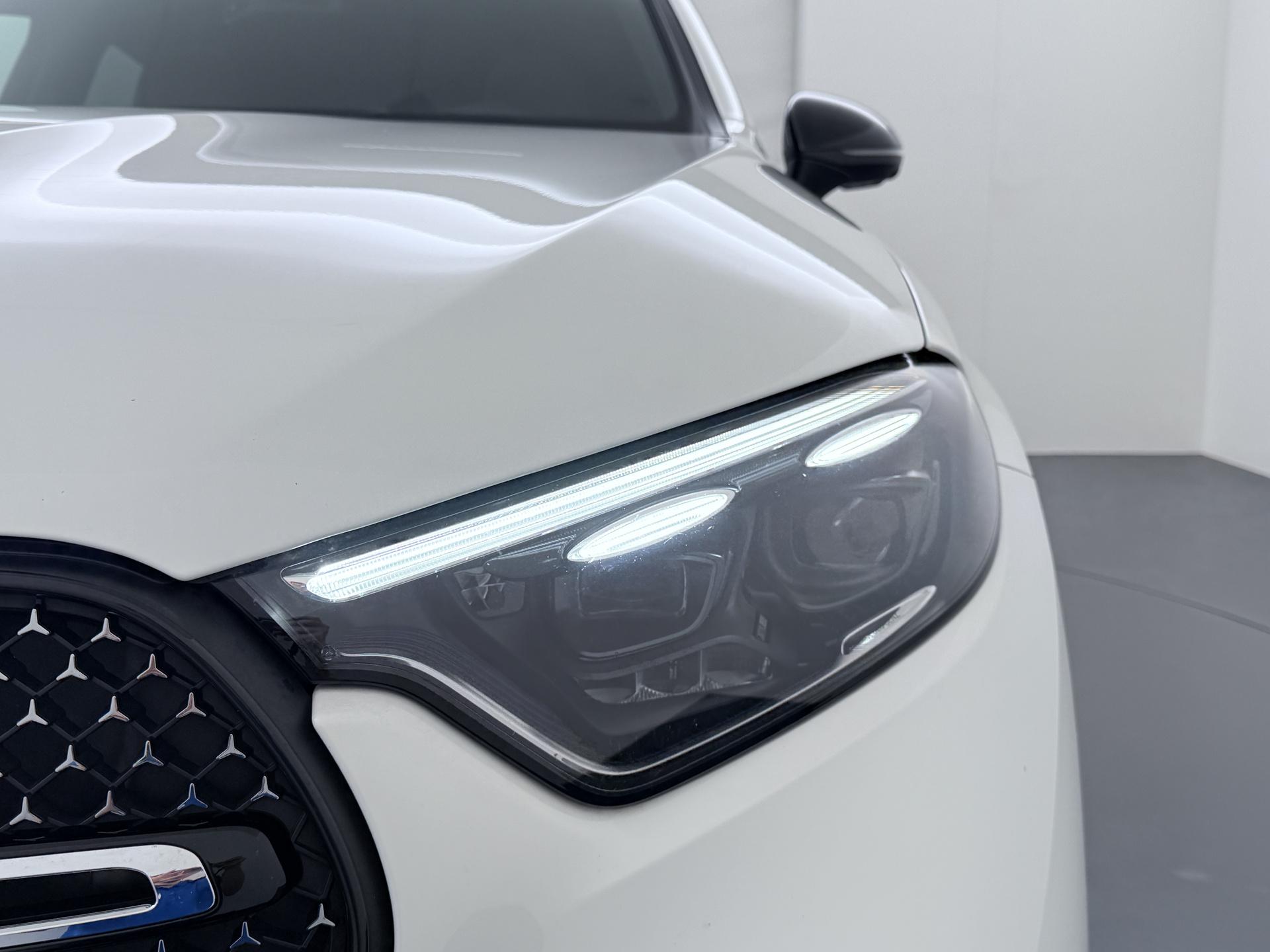 Mercedes-Benz GLC Coupé 300e 4MATIC AMG Line 24