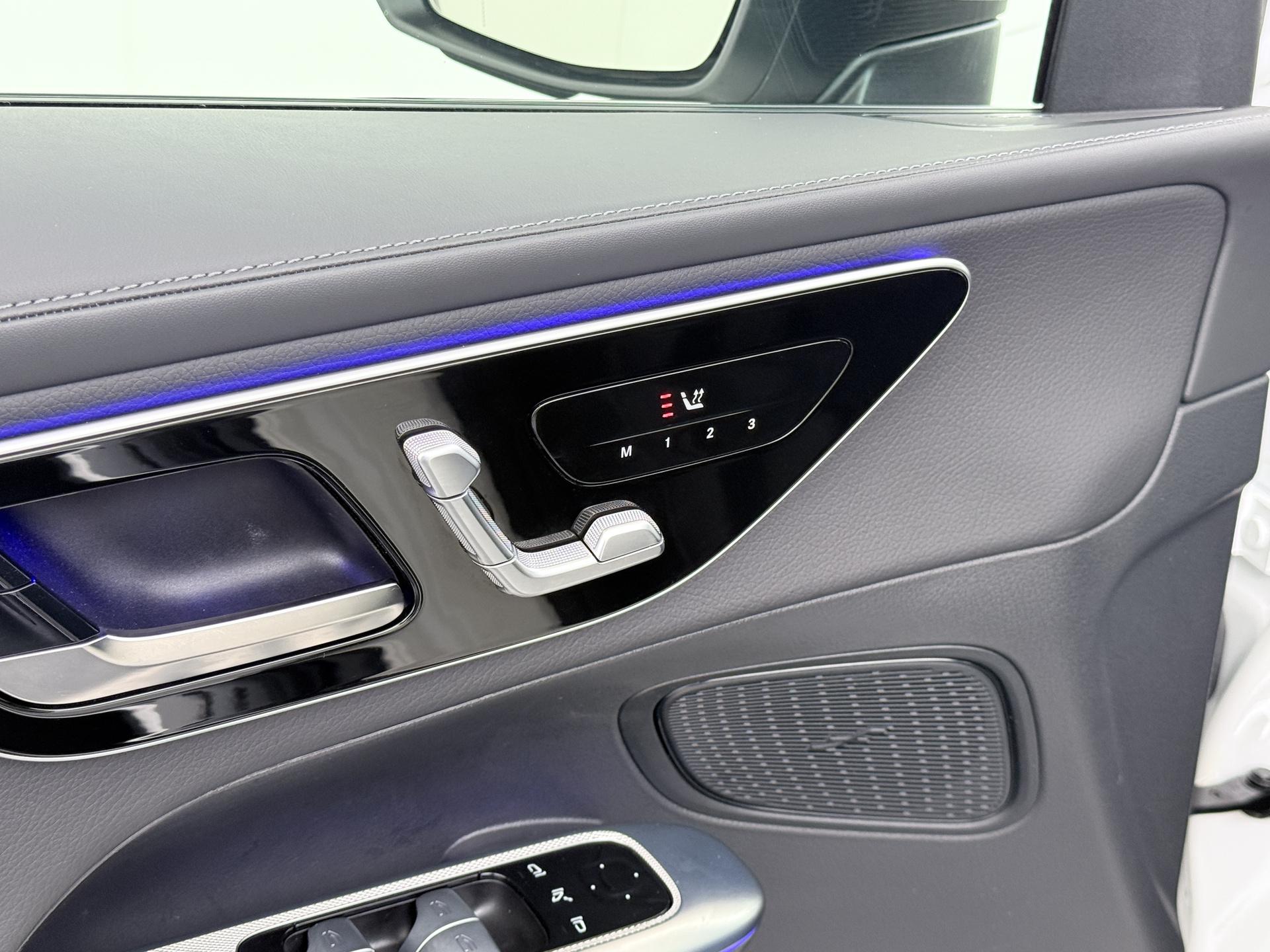 Mercedes-Benz GLC Coupé 300e 4MATIC AMG Line 28