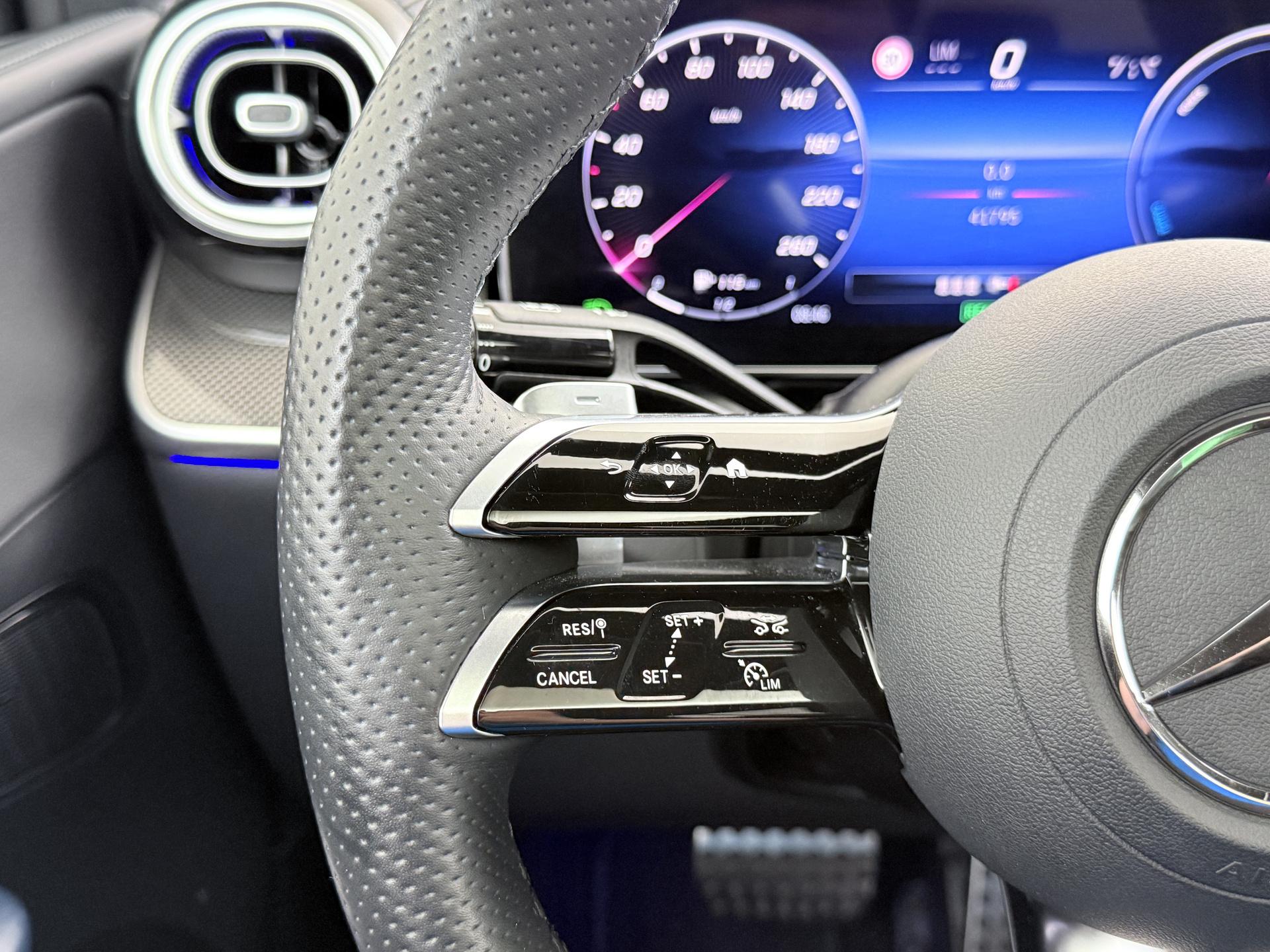 Mercedes-Benz GLC Coupé 300e 4MATIC AMG Line 34