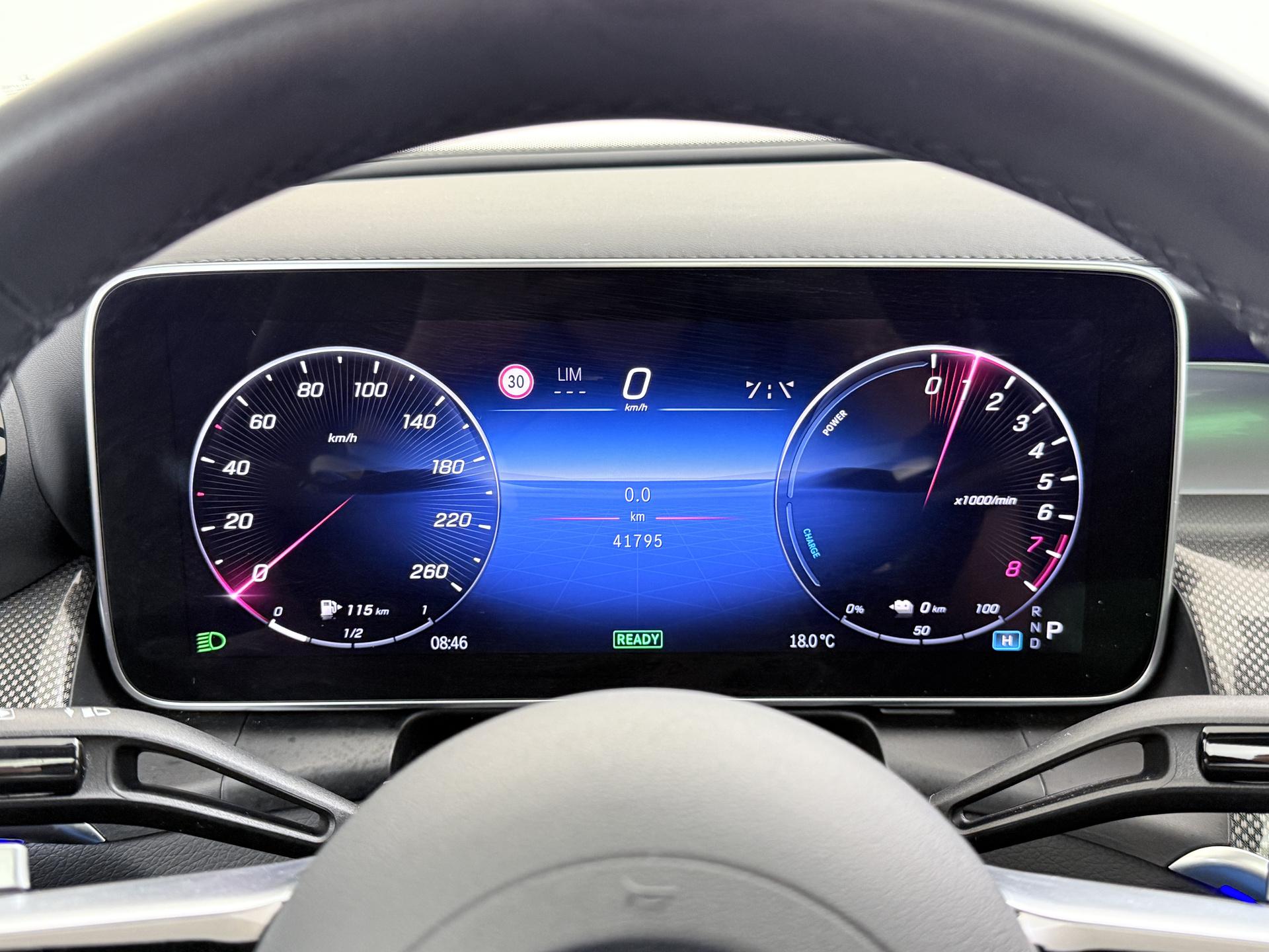 Mercedes-Benz GLC Coupé 300e 4MATIC AMG Line 36