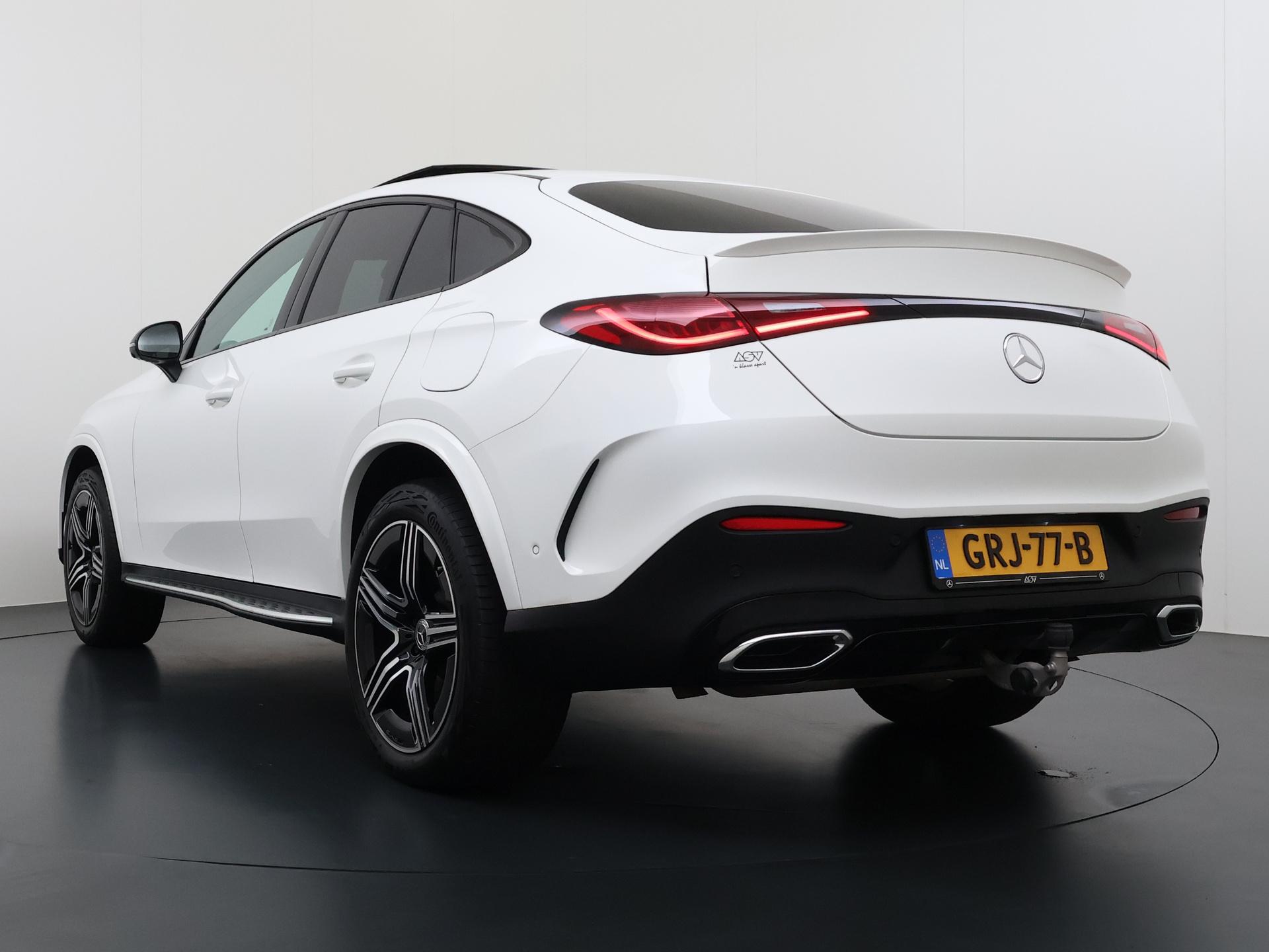 Mercedes-Benz GLC Coupé 300e 4MATIC AMG Line 4