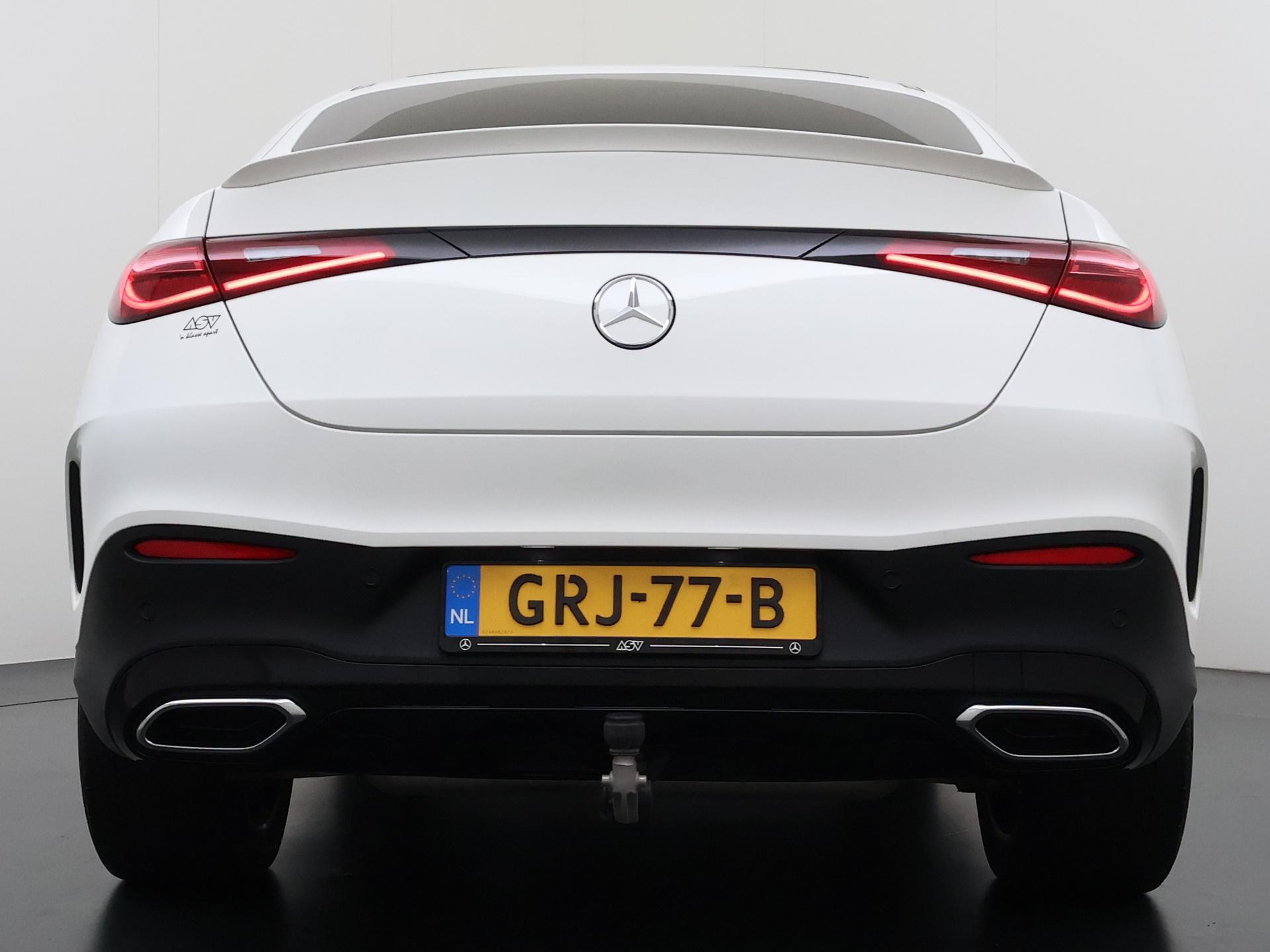 Mercedes-Benz GLC Coupé 300e 4MATIC AMG Line 6