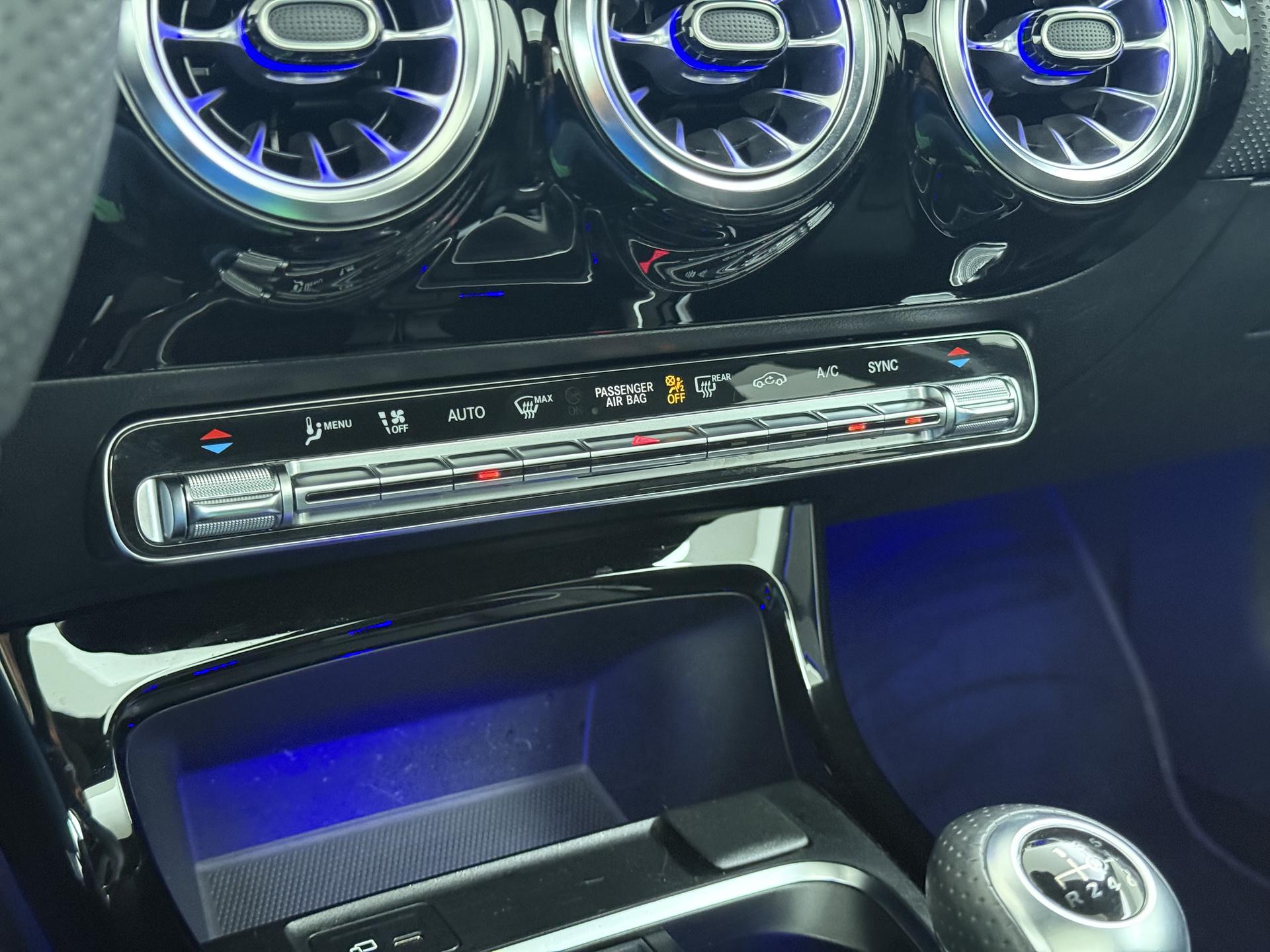 Mercedes-Benz A-Klasse 160 Business Solution AMG 15