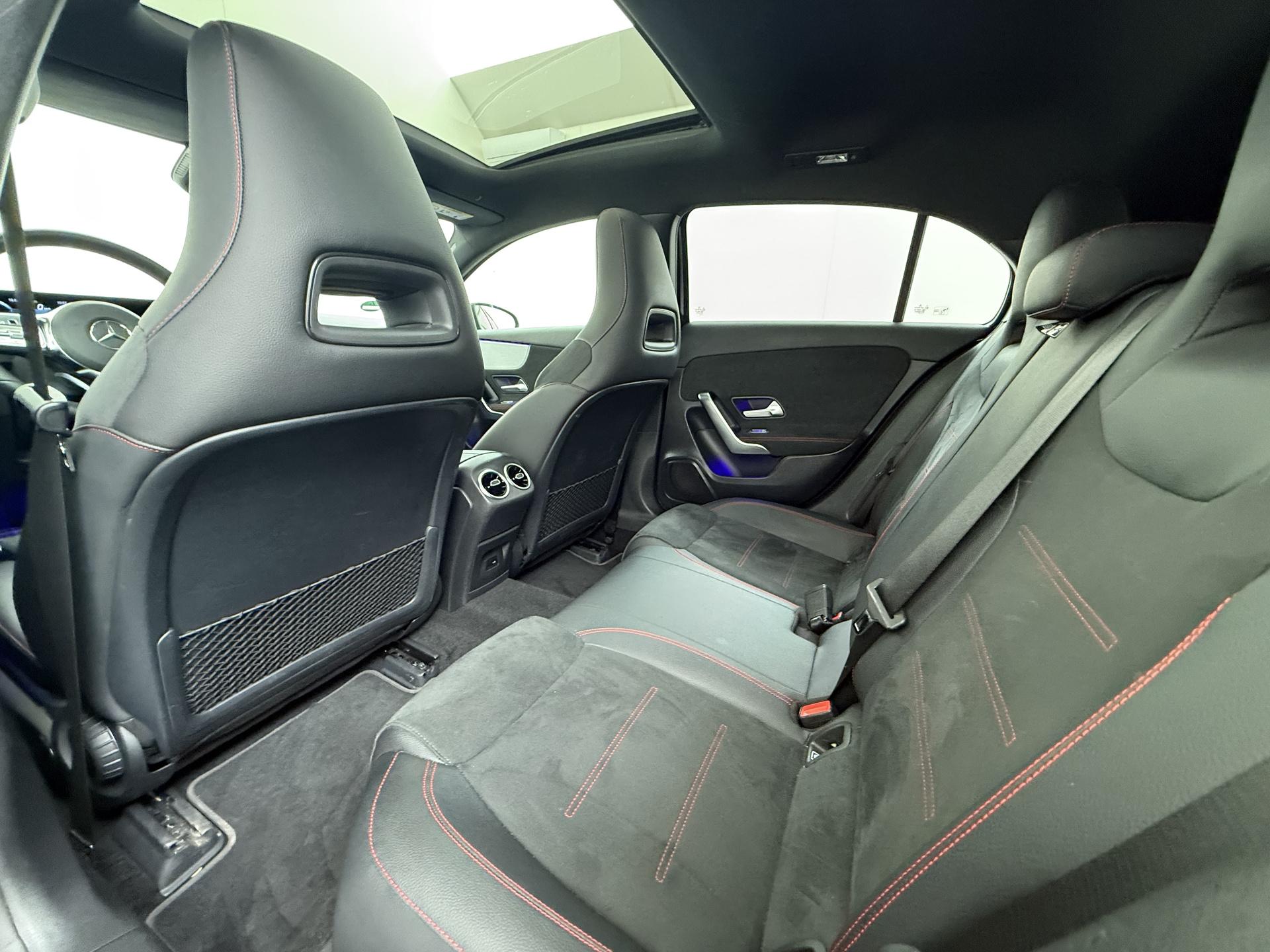 Mercedes-Benz A-Klasse 160 Business Solution AMG 22