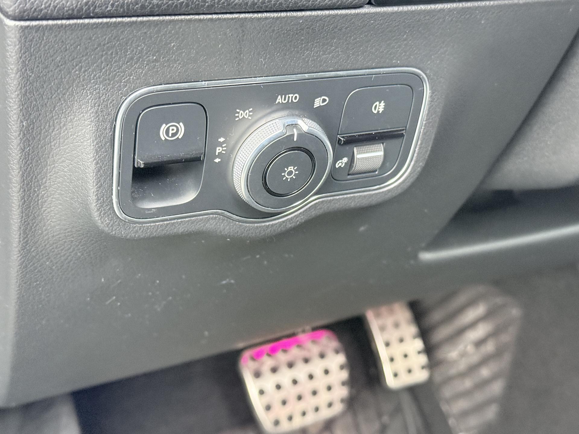 Mercedes-Benz B-Klasse 250 e Business Solution AMG Limited 20